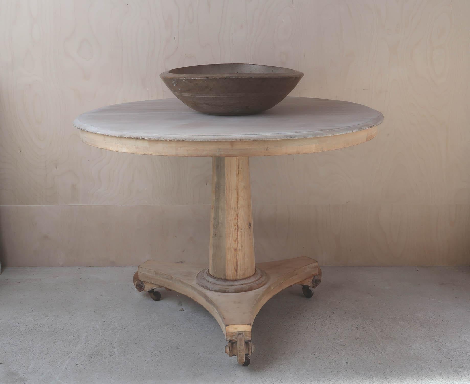 Small Antique Palladian Style Round Bleached Table, English, C.1835 In Good Condition In St Annes, Lancashire