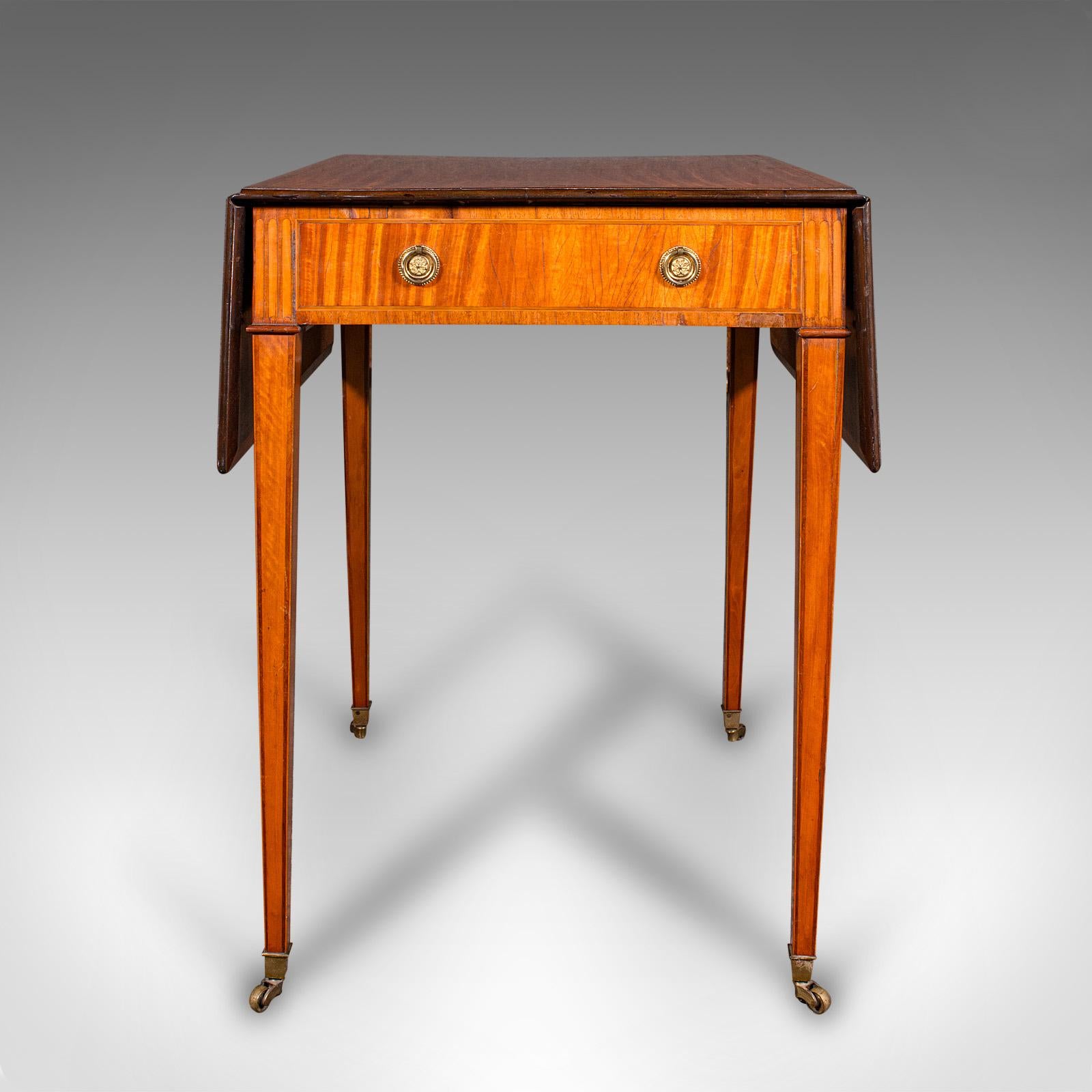 XIXe siècle Petite table ancienne Pembroke, bois de satin anglais, occasionnelle, Williamson, Regency en vente