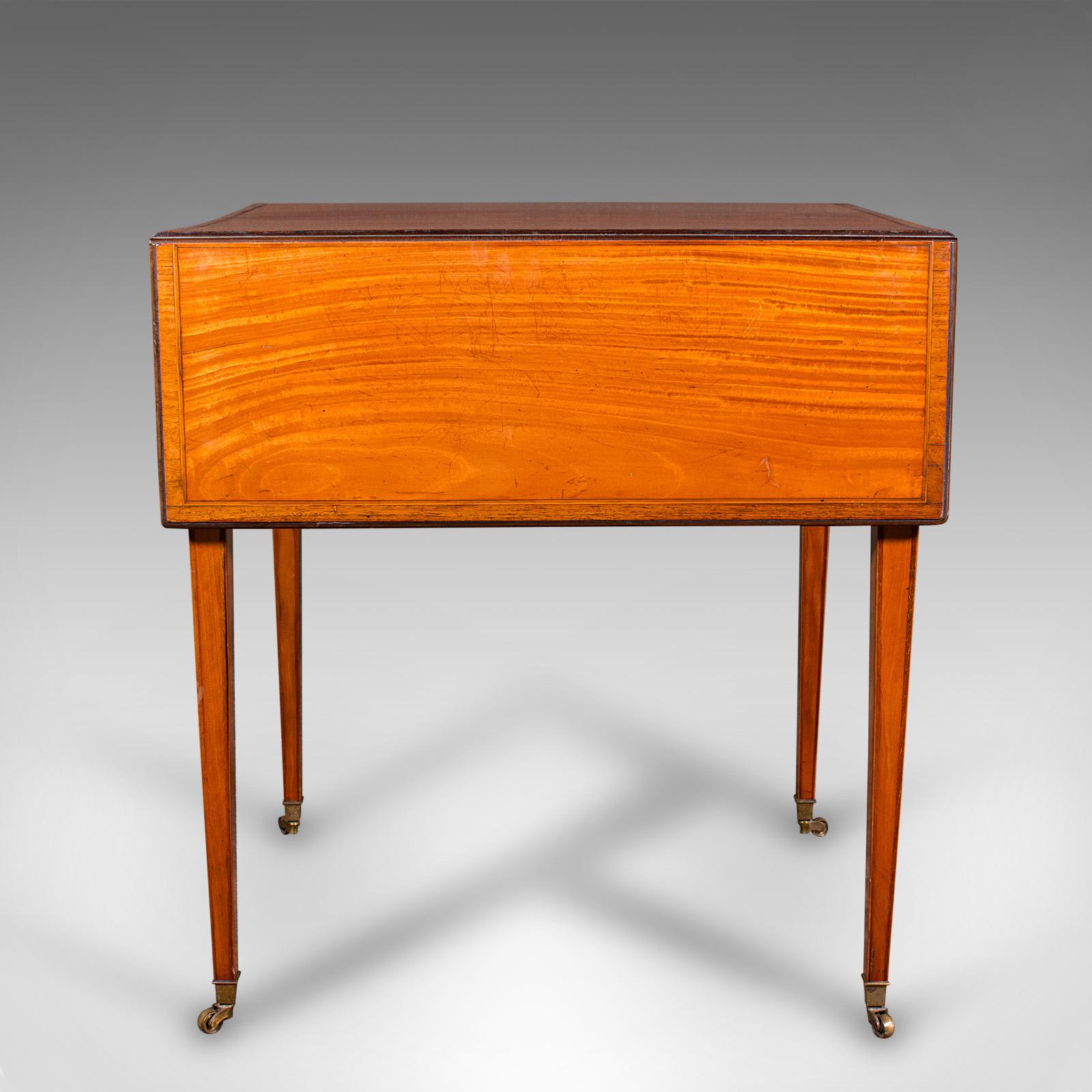 Petite table ancienne Pembroke, bois de satin anglais, occasionnelle, Williamson, Regency en vente 1