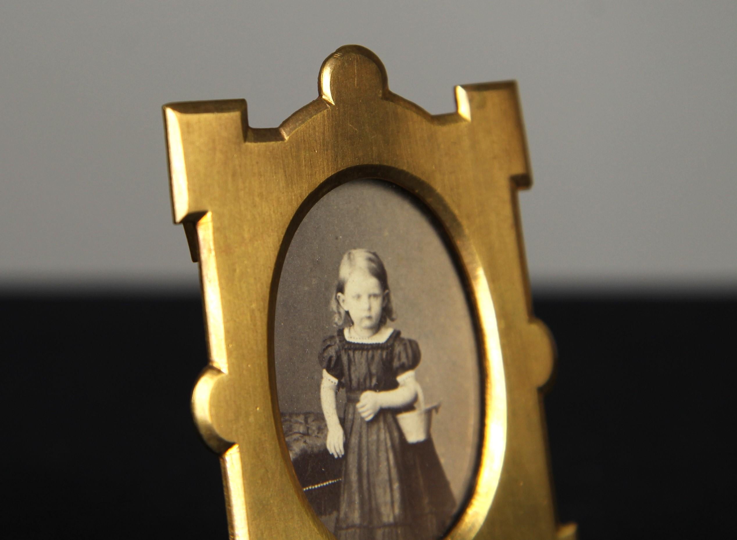 Pequeño marco antiguo, marco de fotos victoriano, Francia, década de 1880, 3 x 4 cm Francés en venta
