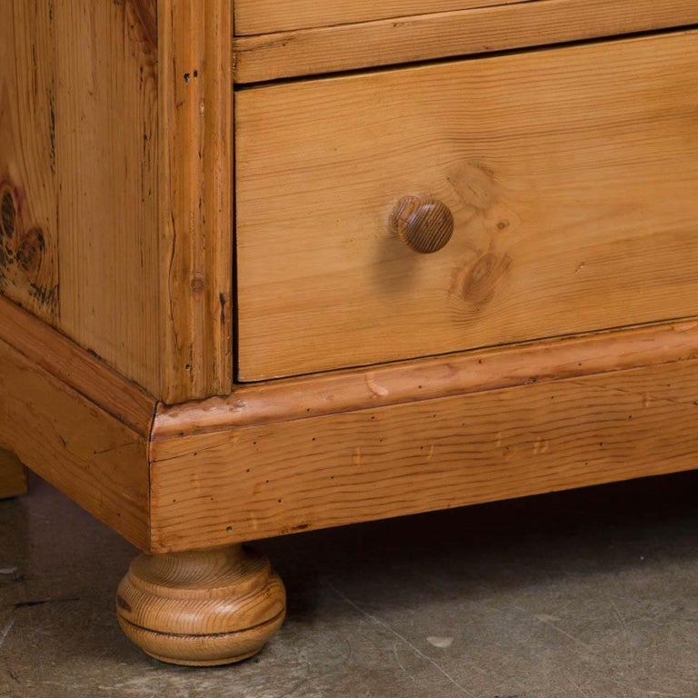 Small Antique Pine Chest Of Drawers At 1stdibs