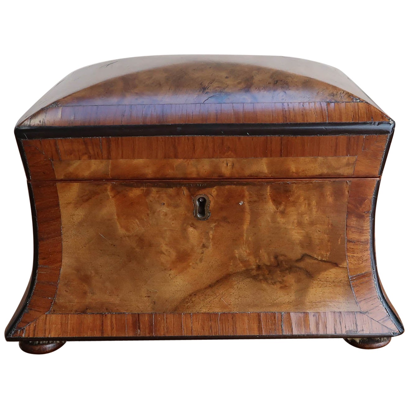 Small Antique Regency Burr Walnut Tea Caddy. English C.1820