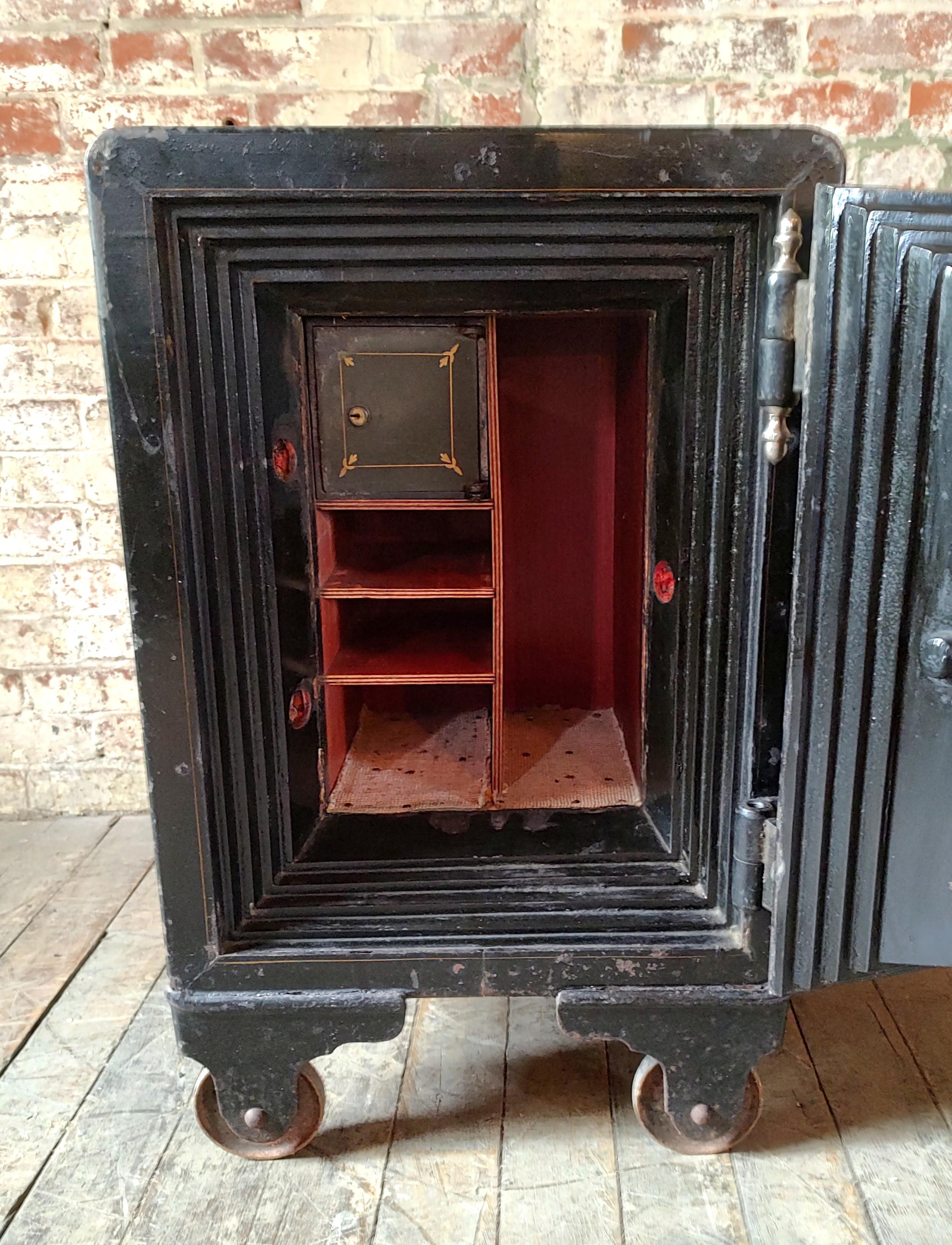 Small Antique Rolling Floor Safe by Victor Co. For Sale 3