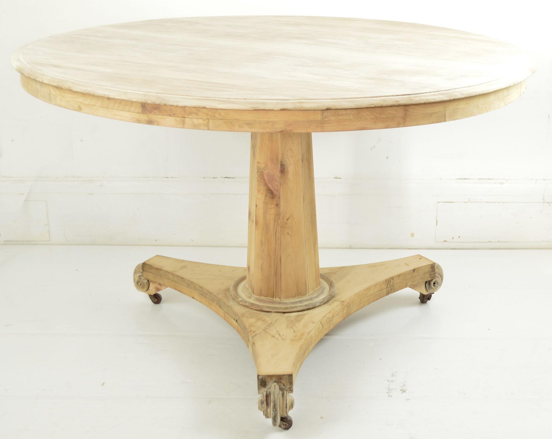 Palladian Small Antique Round Bleached Mahogany Breakfast Table, English, circa 1835
