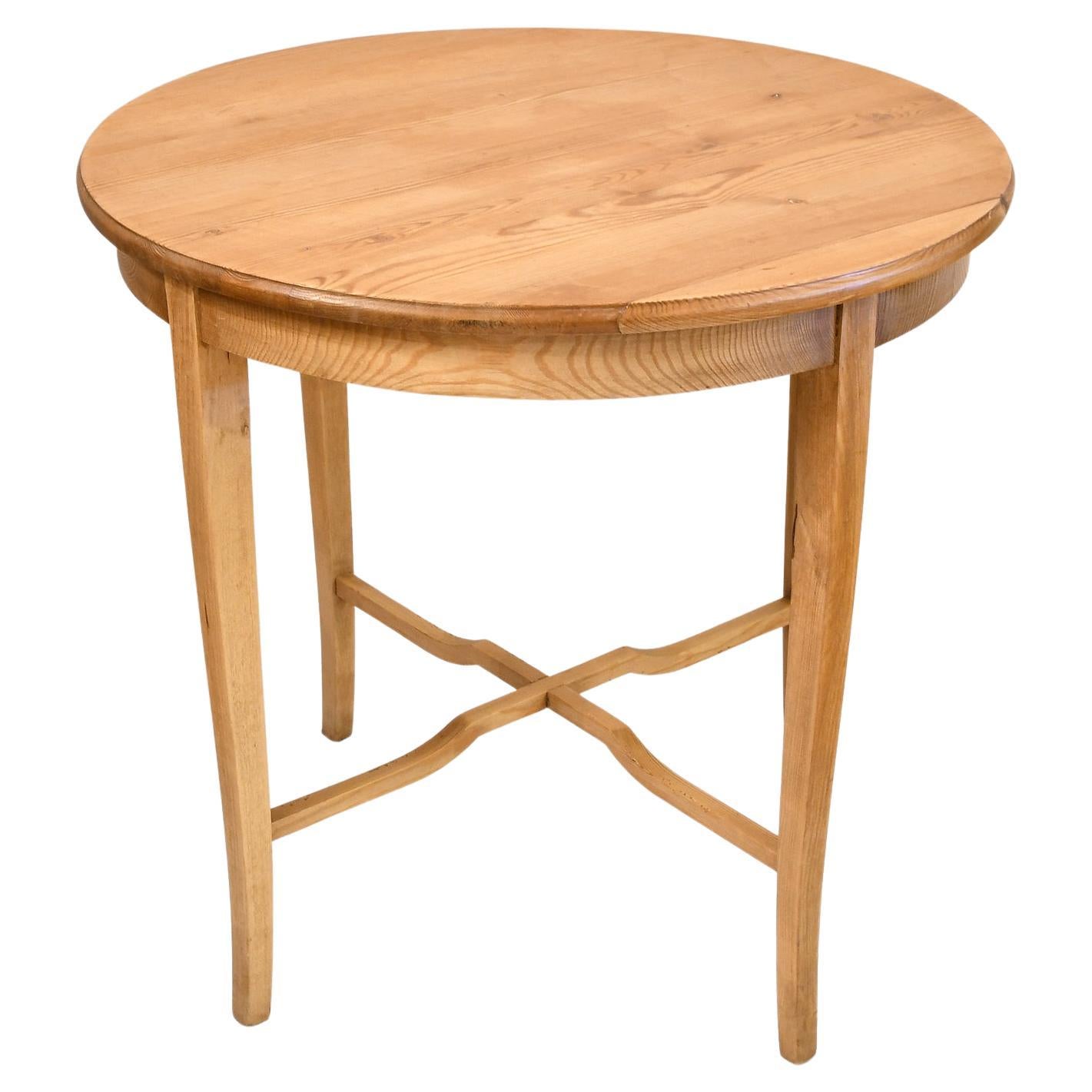 Danish Small Antique Scandinavian Round End/ Side Table in Pine, Denmark, circa 1920