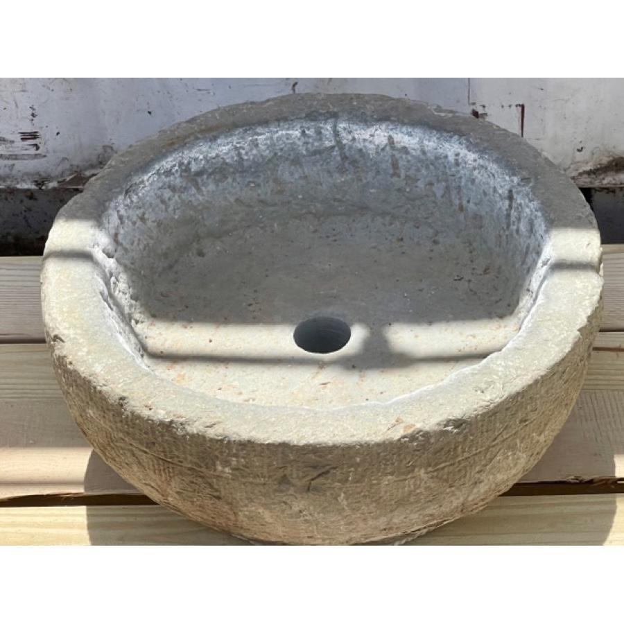 Small Antique Round Stone Basin For Sale 5