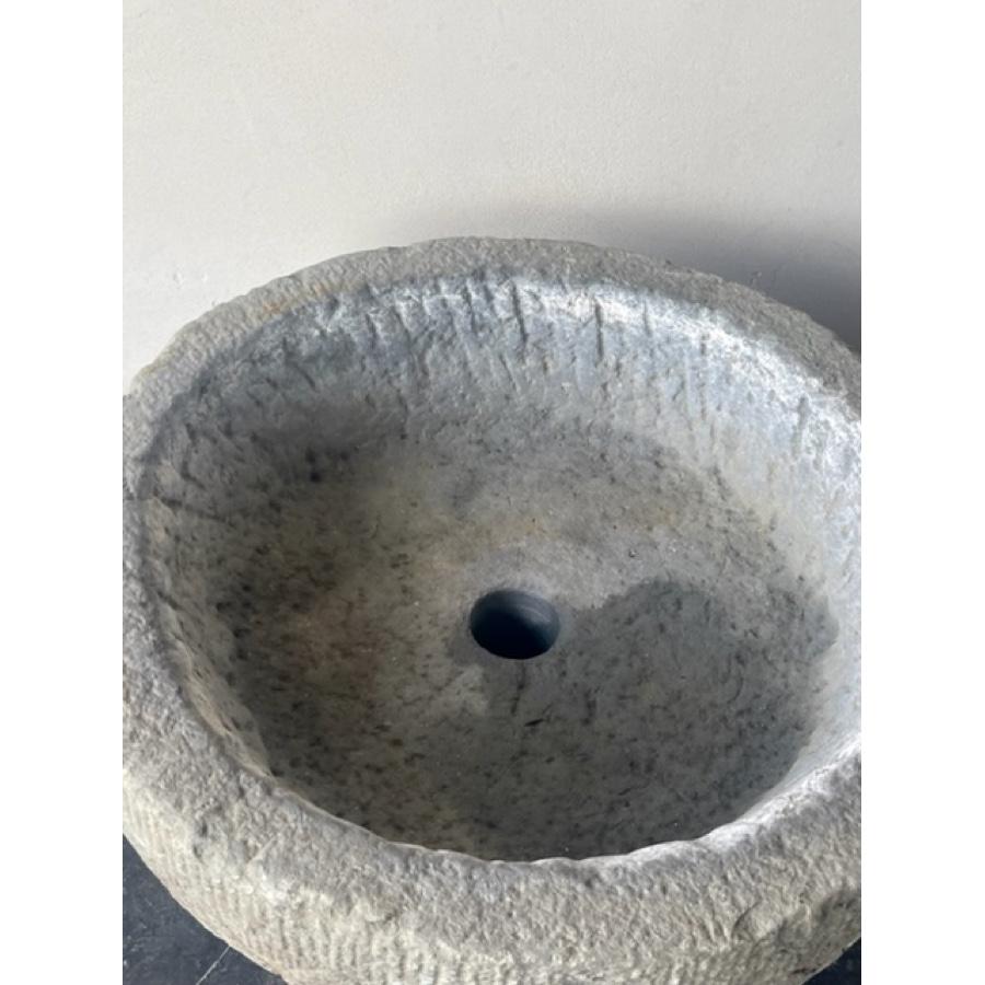 Small Antique Round Stone Basin For Sale 1