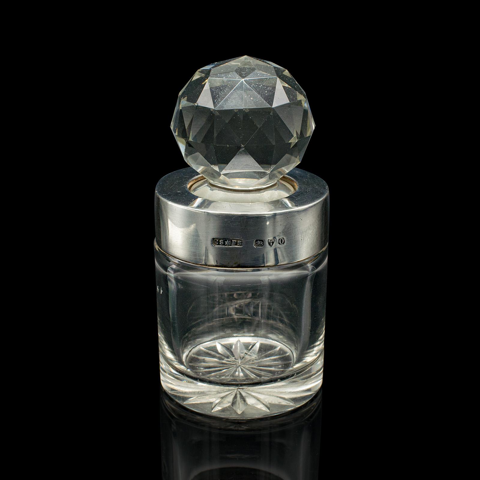 Small Antique Scent Bottle, English, Glass, Silver, Perfume, Hallmark, Victorian In Good Condition For Sale In Hele, Devon, GB