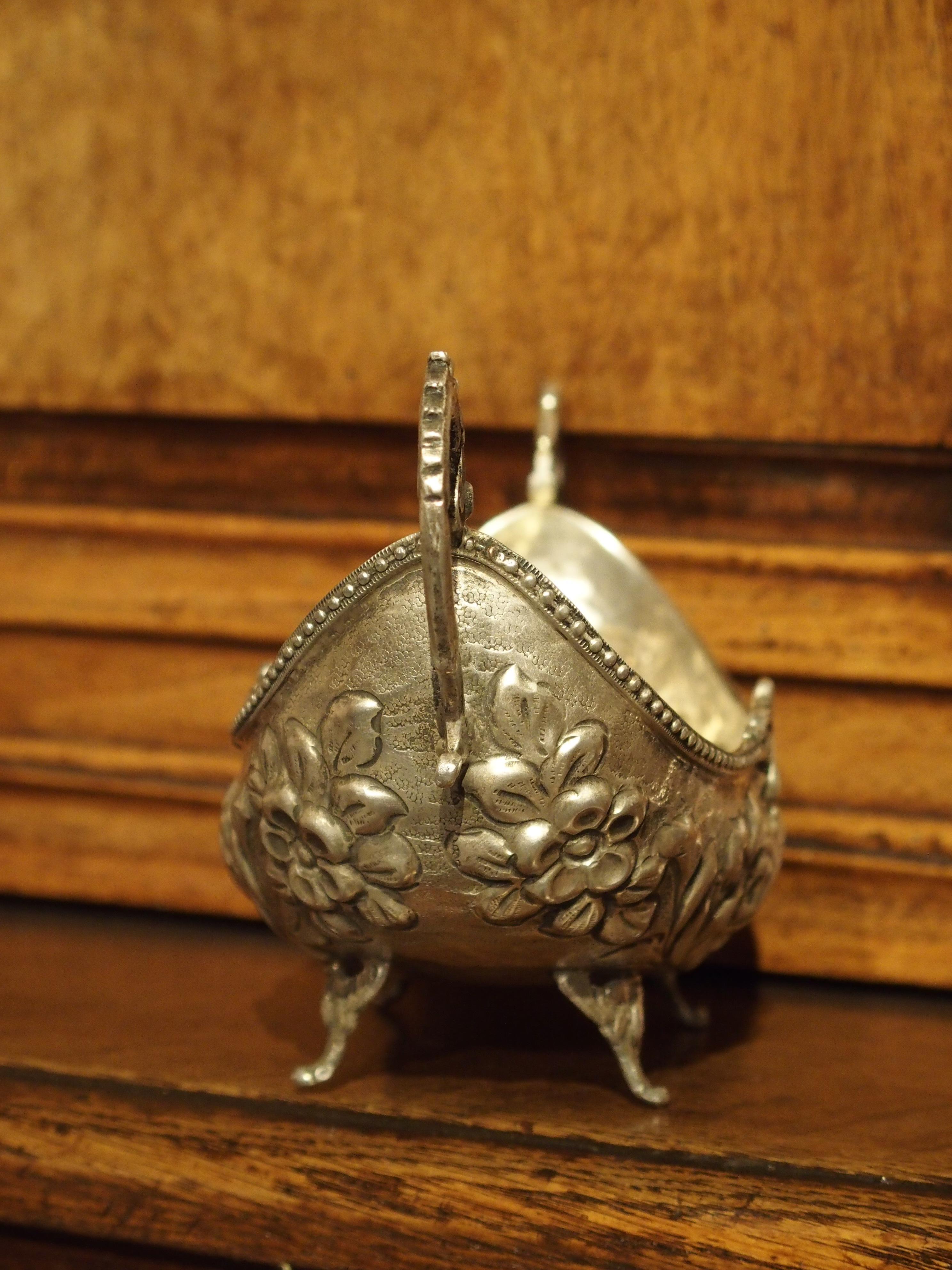 Small Antique Silver Gondola Form Serving Bowl from Germany, circa 1900 In Good Condition In Dallas, TX