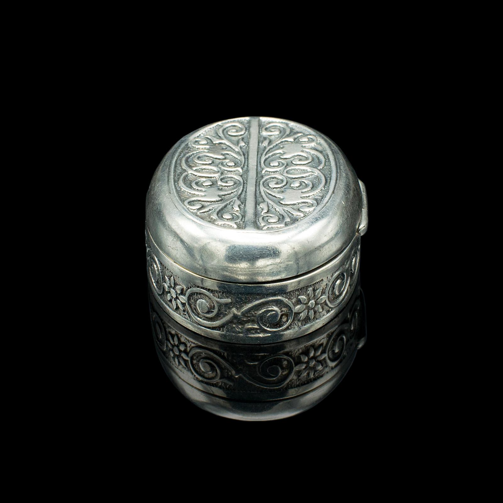 Small Antique Snuff Pot, Continental, Silver, Pill Box, Art Nouveau, Victorian In Good Condition In Hele, Devon, GB