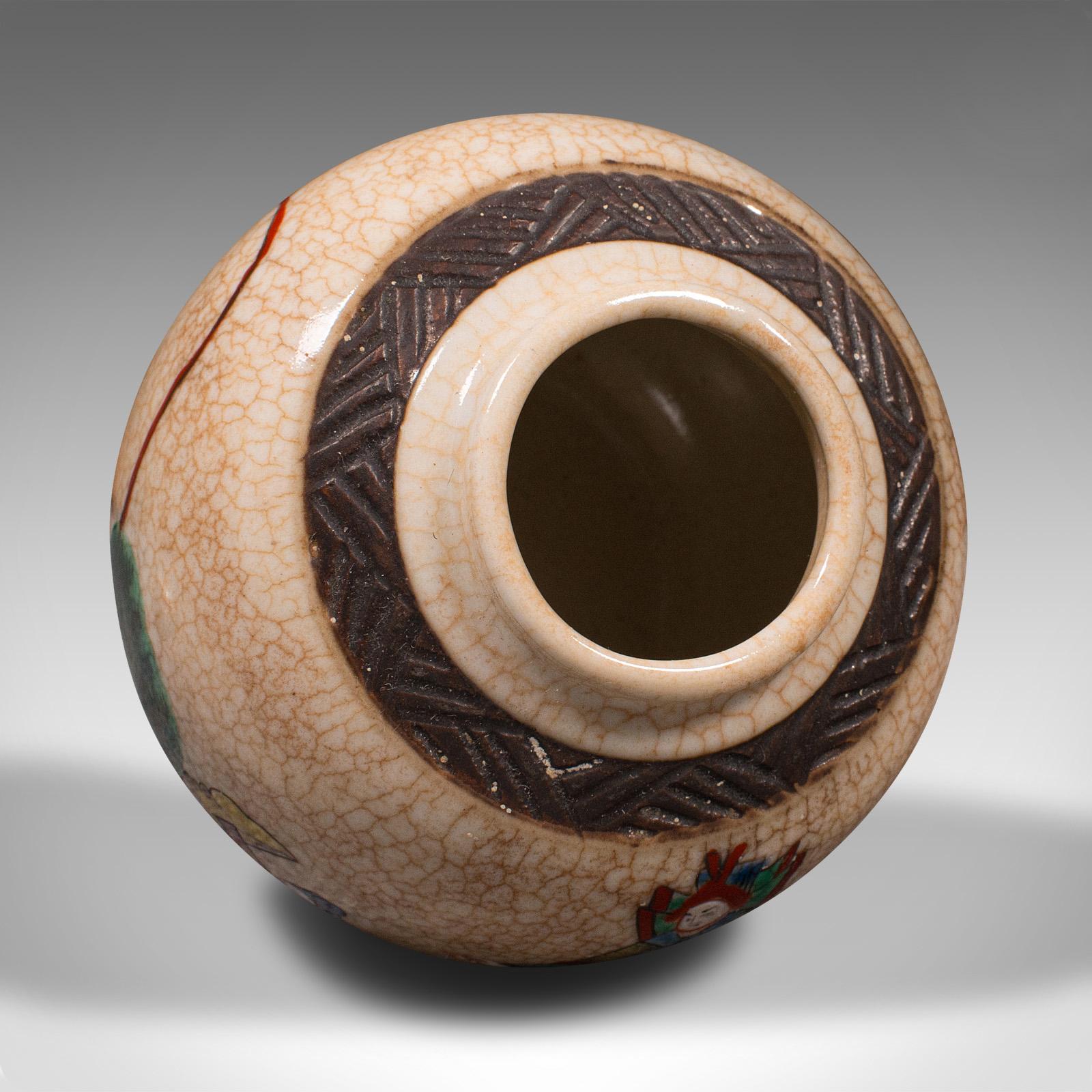 Petit pot à pointes antique japonais, céramique, pot décoratif, victorien, vers 1900 en vente 4