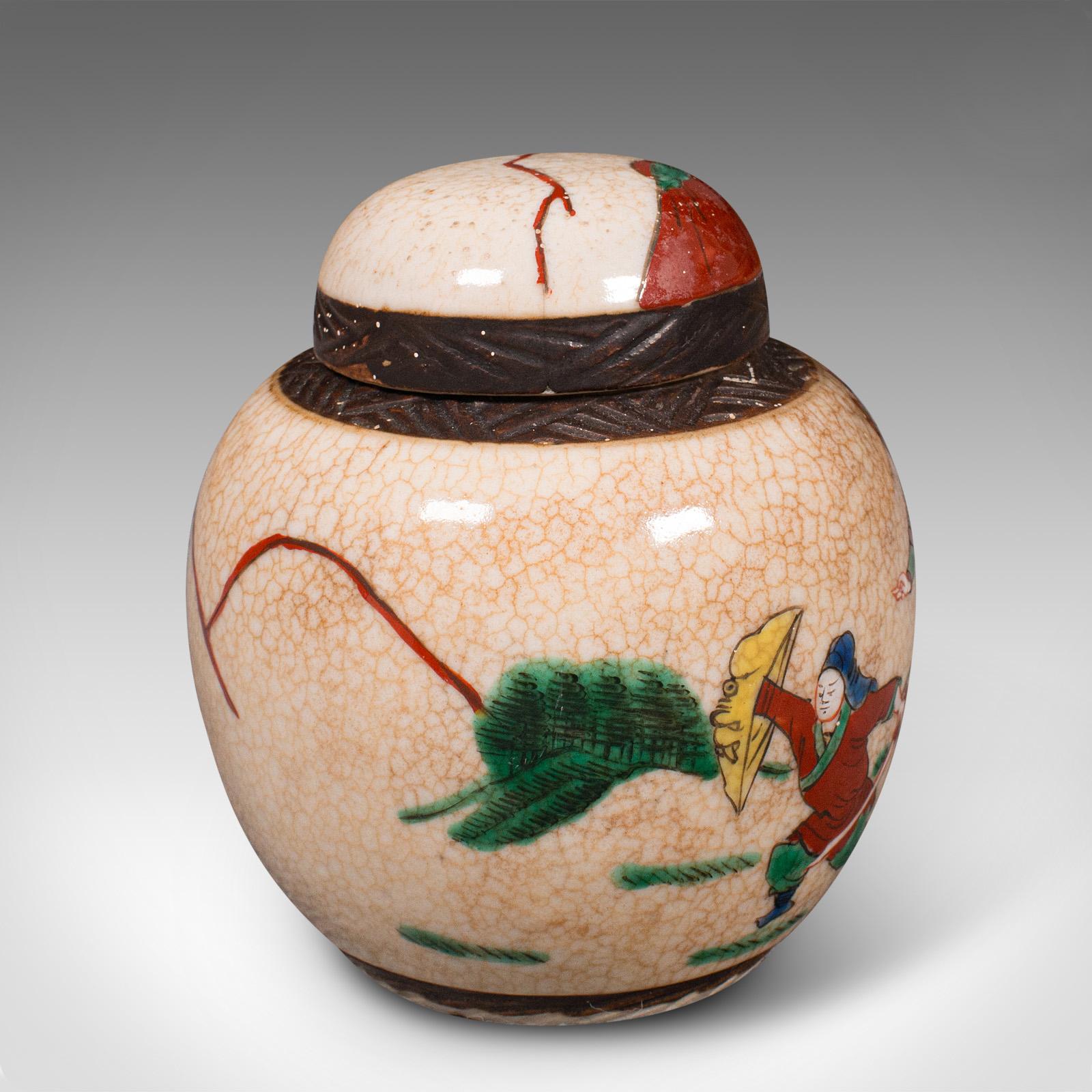 Small Antique Spice Jar, Japanese, Ceramic, Decorative Pot, Victorian, C.1900 In Good Condition For Sale In Hele, Devon, GB
