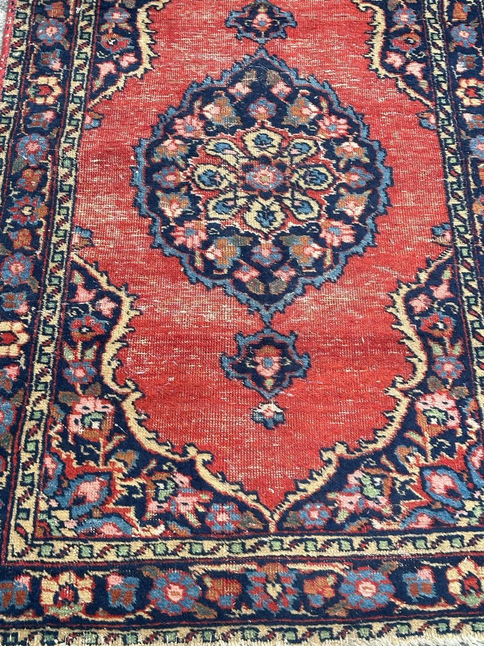 Nice early 20th century Tabriz rug with beautiful floral and a central medallion design and nice colors, entirely hand knotted with wool velvet on wool foundation.
Small uniform wears 
✨✨✨

