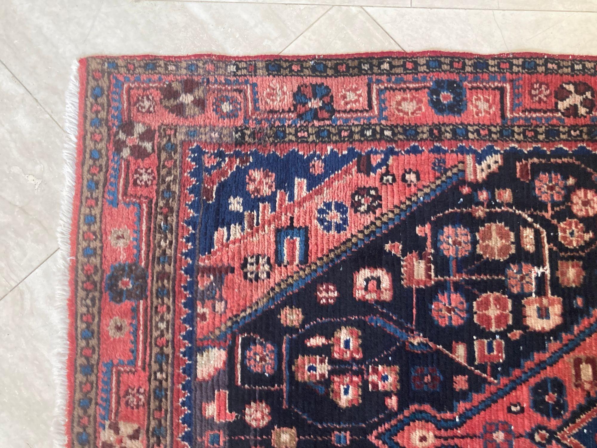 Antique Turkish Hand-Knotted Ethnic Rug For Sale 1