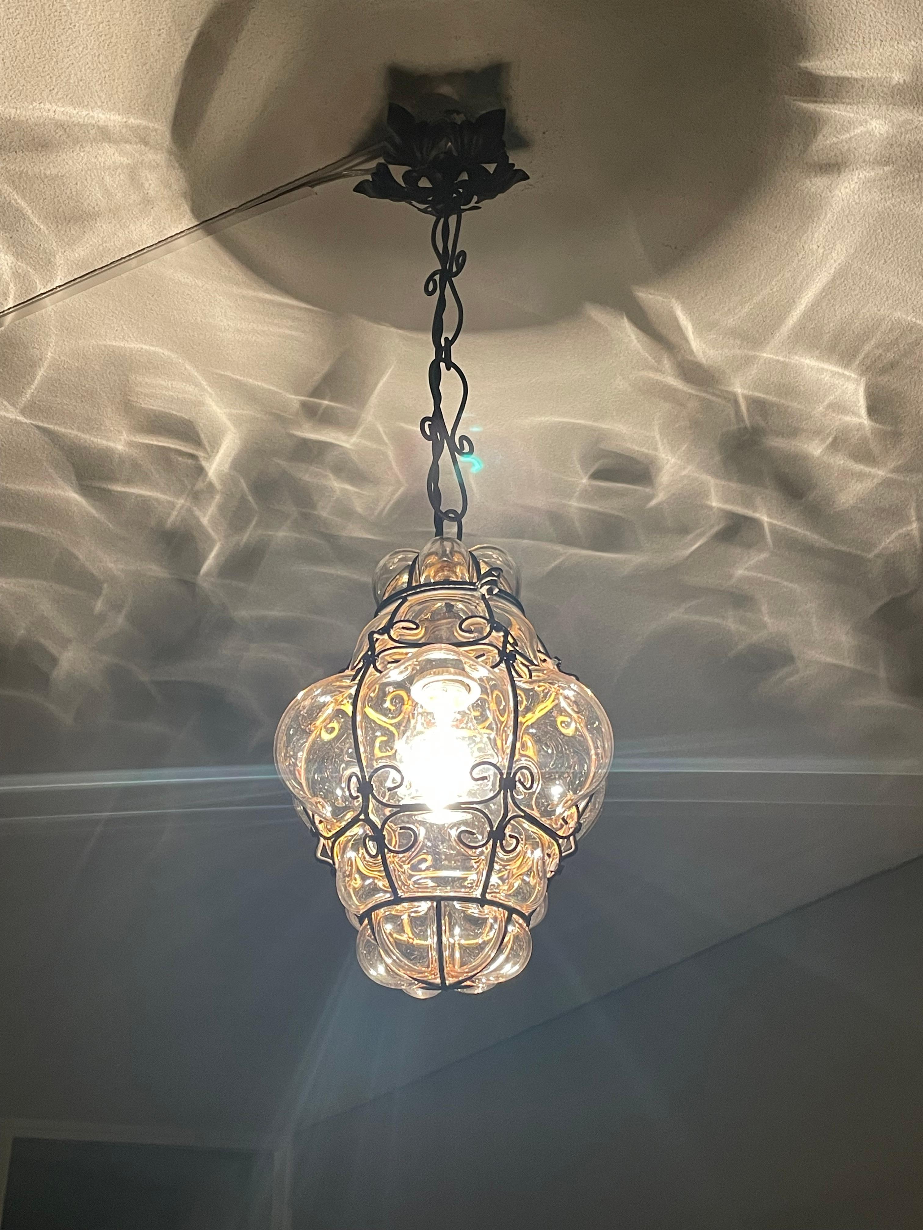 Small Antique Venetian Murano Hall Pendant Mouth Blown Glass into Iron Frame In Excellent Condition In Lisse, NL