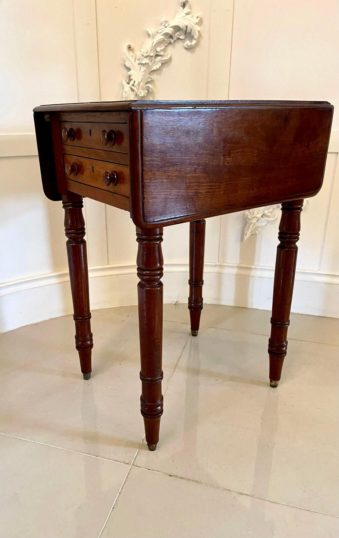 Small Antique Victorian Quality Mahogany Table with Two Drop Leaves In Good Condition For Sale In Suffolk, GB
