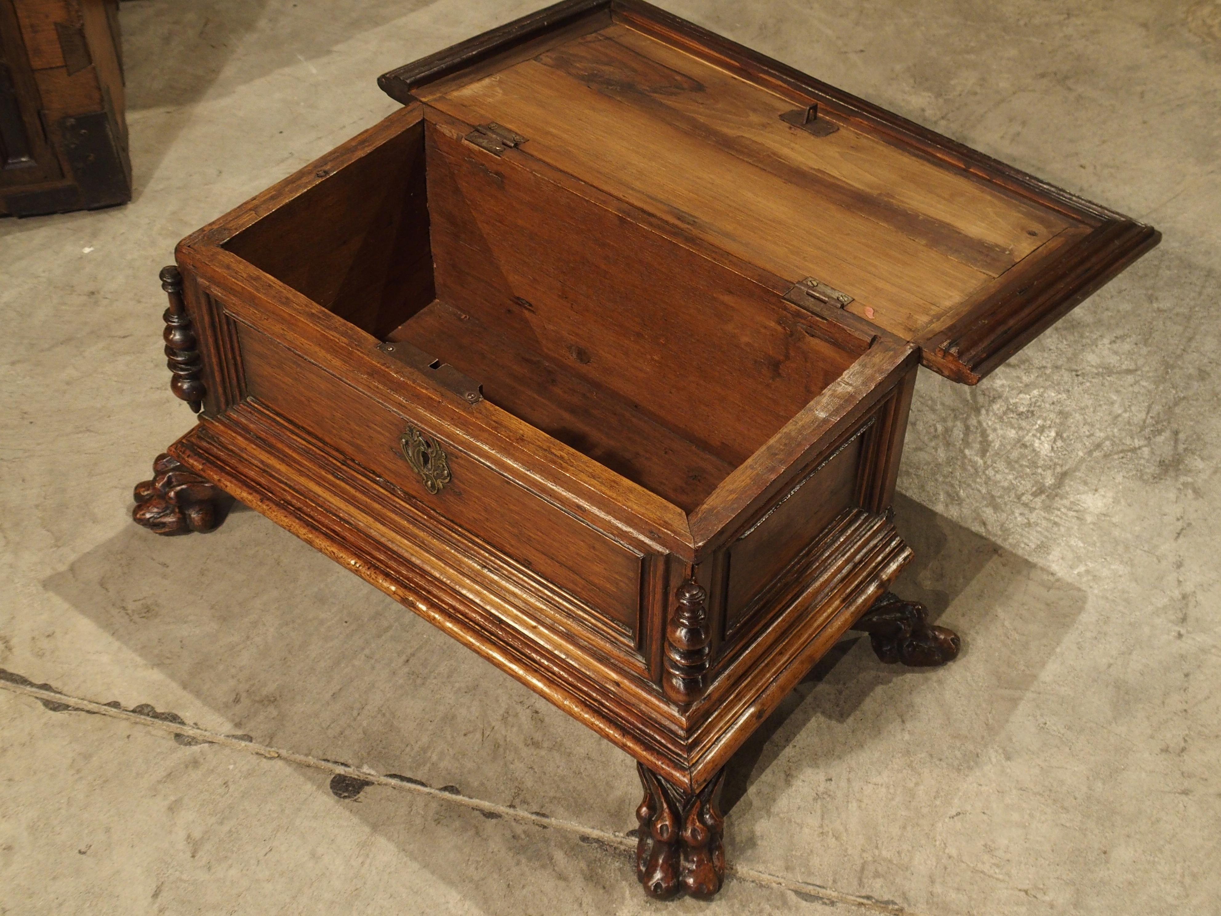 Small Antique Walnut Wood Table Trunk from Northern Italy, circa 1700 5