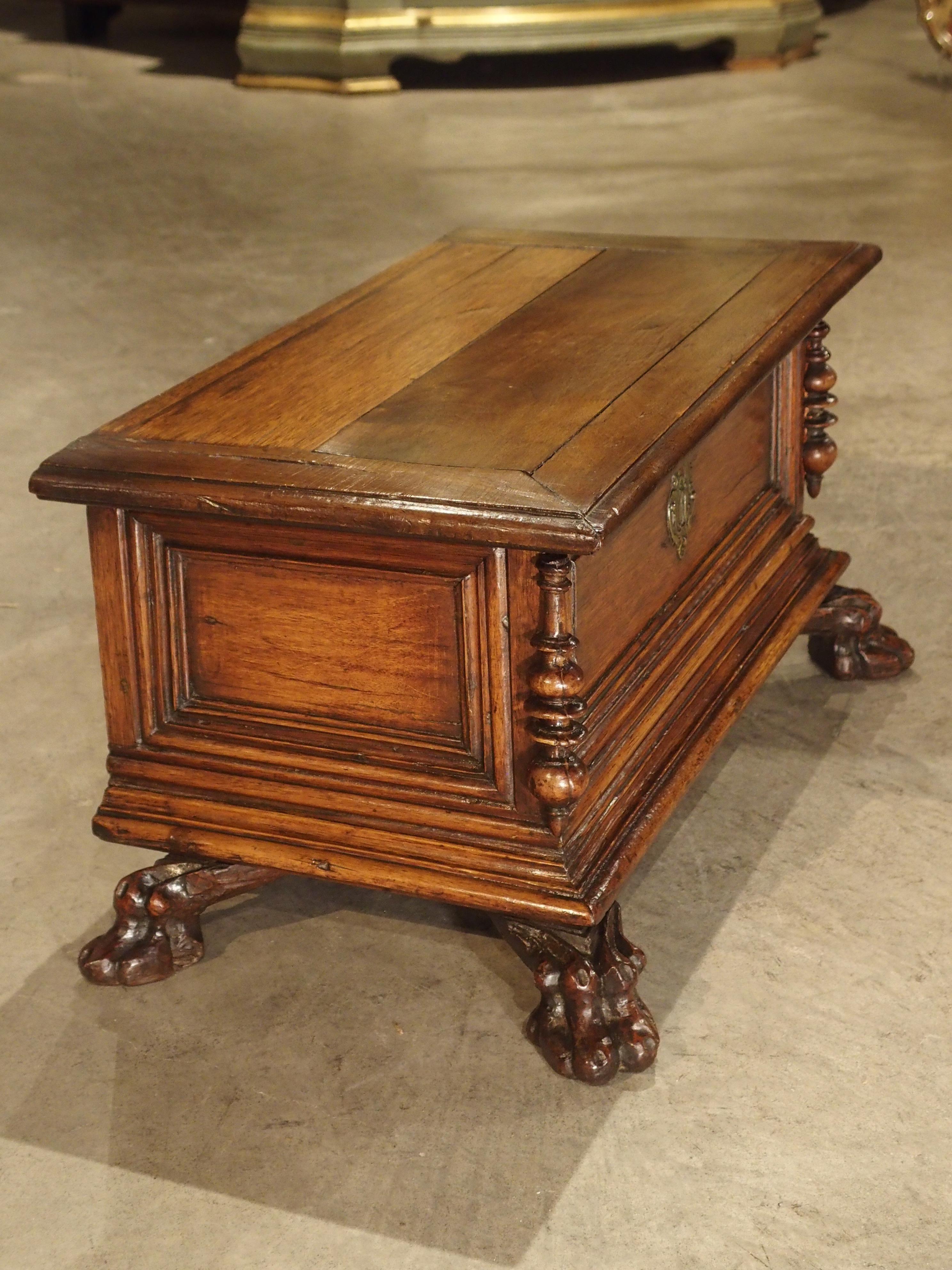 Small Antique Walnut Wood Table Trunk from Northern Italy, circa 1700 6