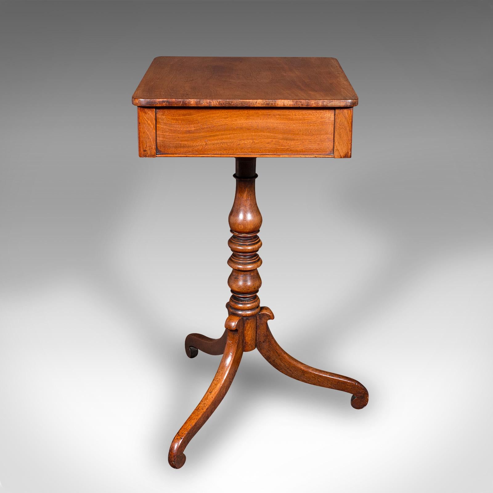 Mahogany Small Antique Wine Table, English, Side, Occasional, Lamp, Regency, Circa 1820 For Sale
