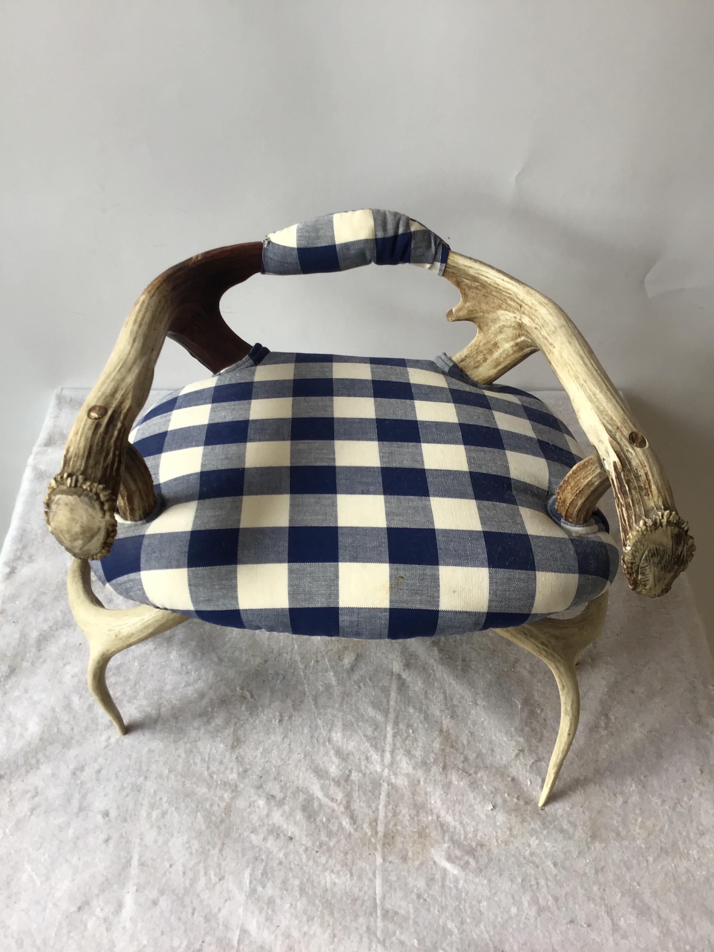 Small Antler Chair 3