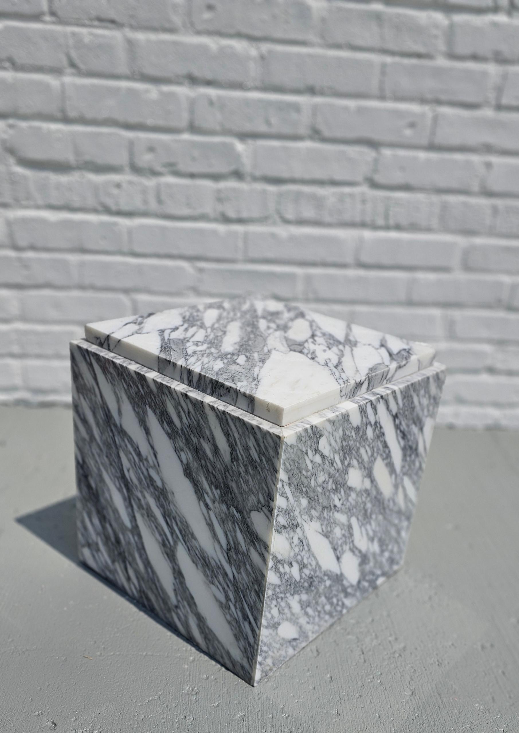 Modern Small Arabescato White Marble Cube End Table For Sale