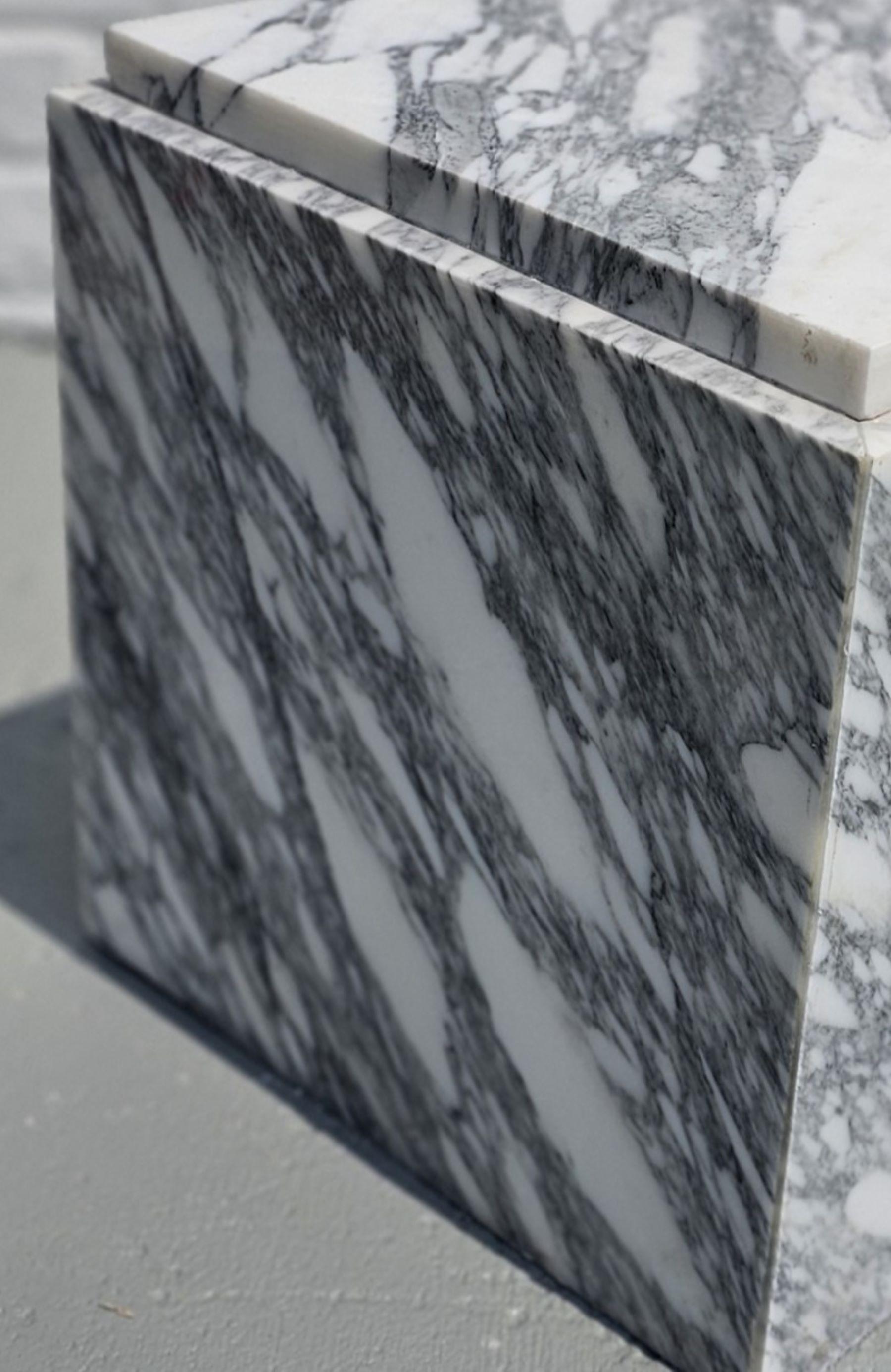 American Small Arabescato White Marble Cube End Table For Sale