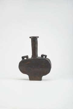 Jarrón Contemporáneo de Cerámica Marrón Oscuro, Liso y de Cuello Alto, de Willem Van Hooff