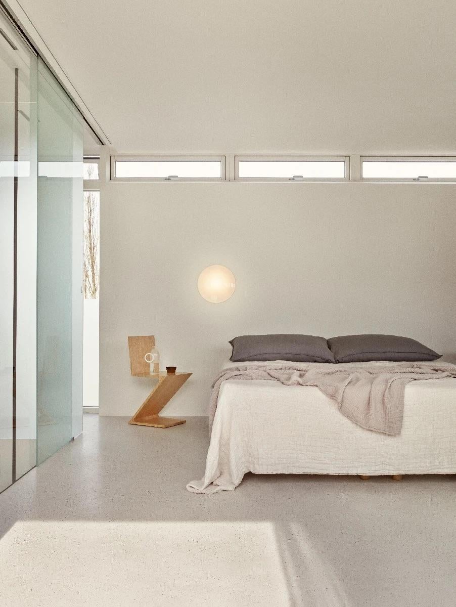 Kleine Arne Jacobsen 'Eklipta' Wand- oder Deckenleuchte für Louis Poulsen (Metall) im Angebot