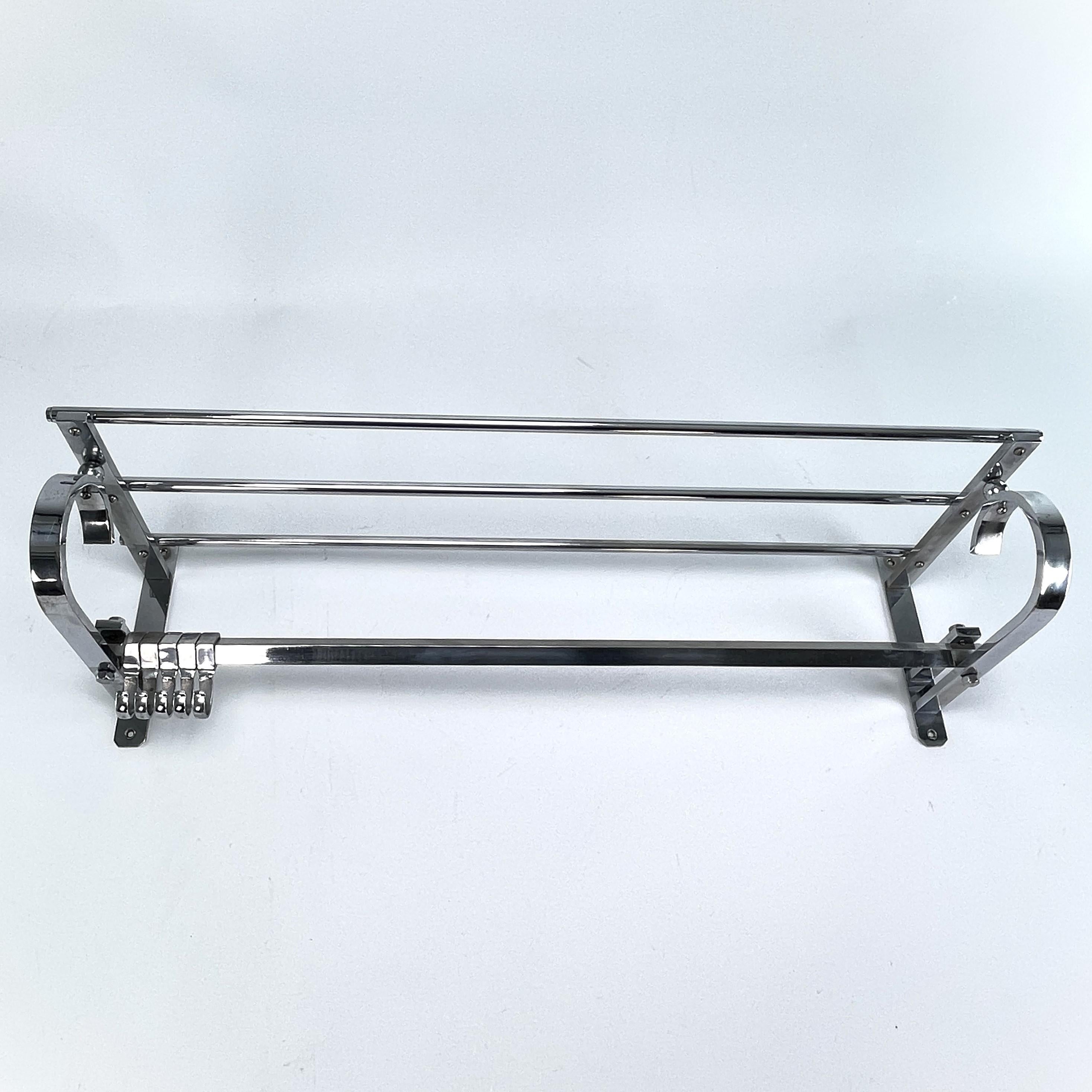 small Art Deco Bauhaus Coat Rack Chrome, 1930s In Good Condition For Sale In Saarburg, RP