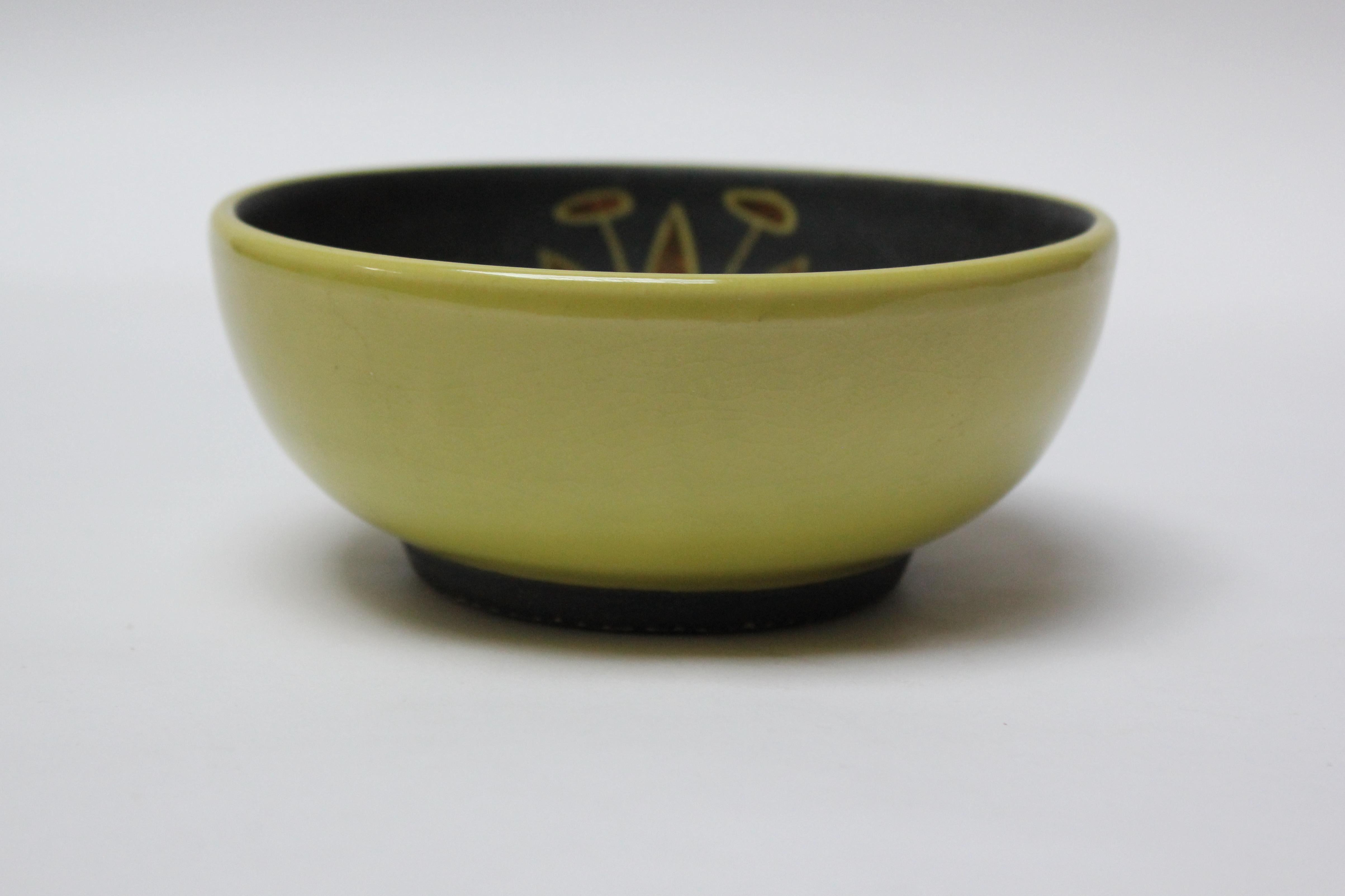 American Small Art Deco Chartreuse and Gold Leaf Ceramic Bowl by Waylande Gregory