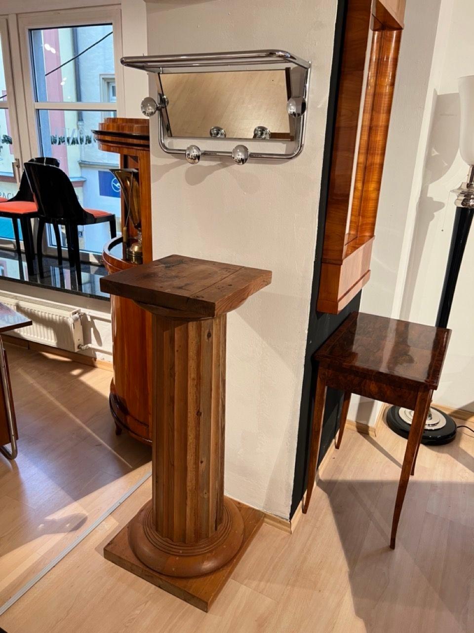 Piccolo appendiabiti Art Deco con specchio, tubo d'acciaio cromato, Francia circa 1930 in vendita 6