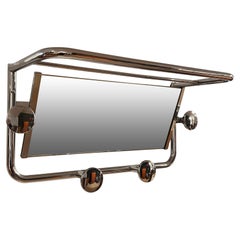 Piccolo appendiabiti Art Deco con specchio, tubo d'acciaio cromato, Francia circa 1930