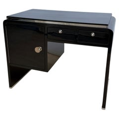 Piccola scrivania in stile Art Déco, laccata nera, nichel, acero “occhio di uccello”, Francia, 1930 circa