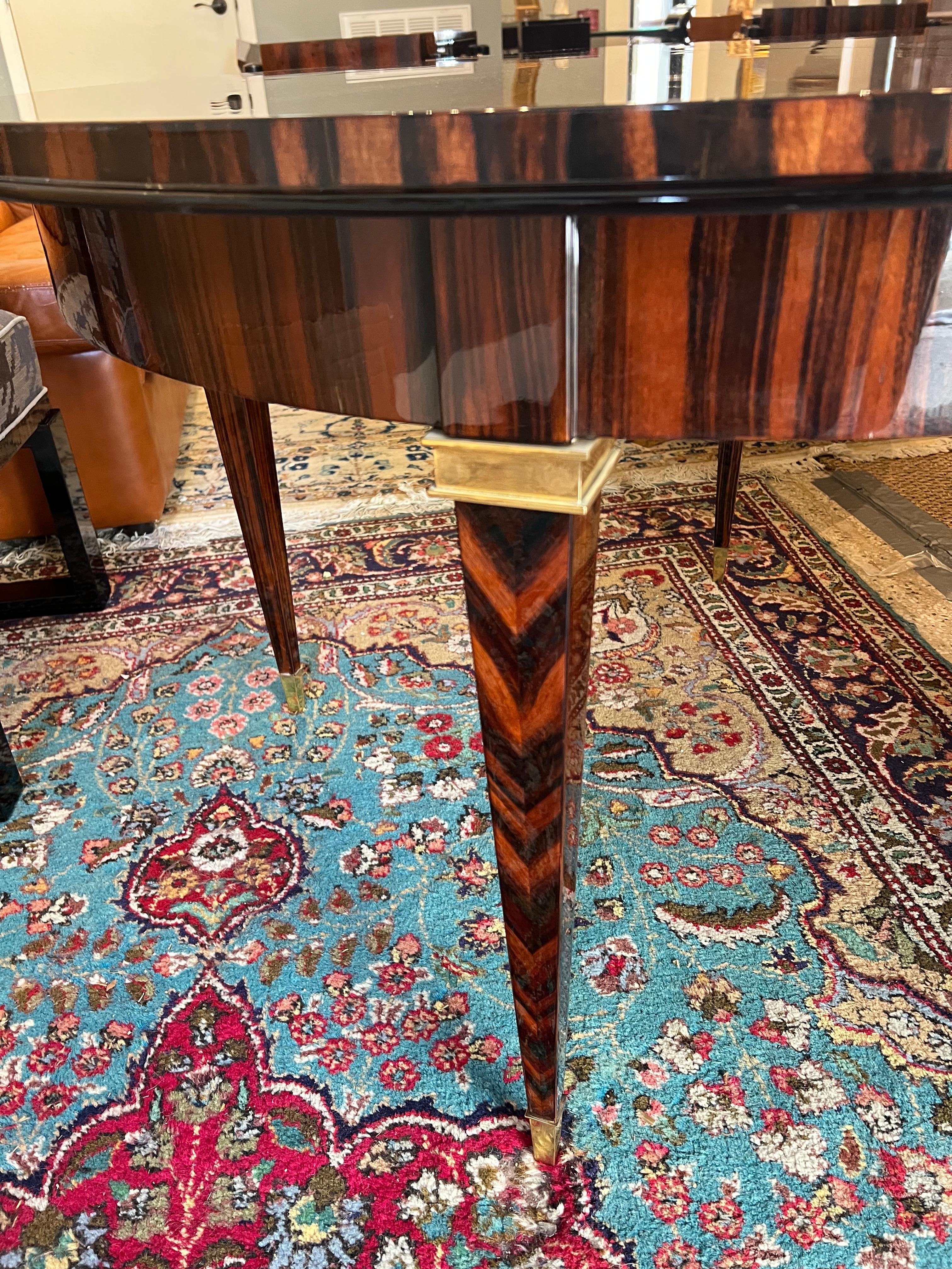 Pequeña Mesa de Comedor Art Decó Francesa de Macassar Latón en venta