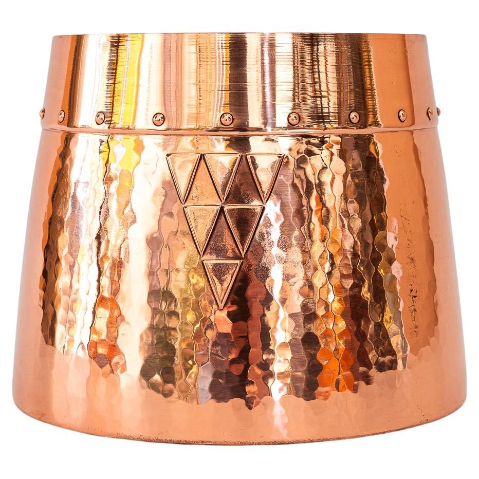 Small art deco hammered copper plant pot vienna around 1920s For Sale