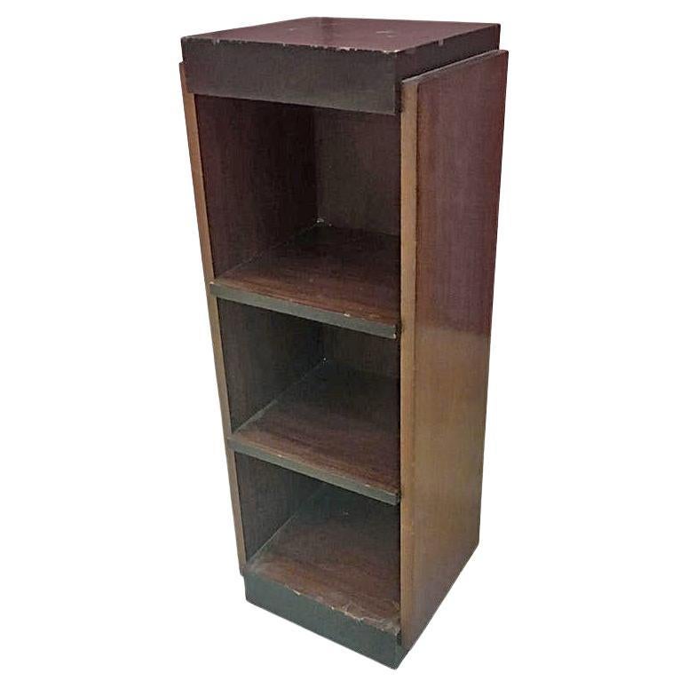 Kleine Art-Déco-Bibliothek aus Nussbaum und Makassar-Ebenholz, um 1930