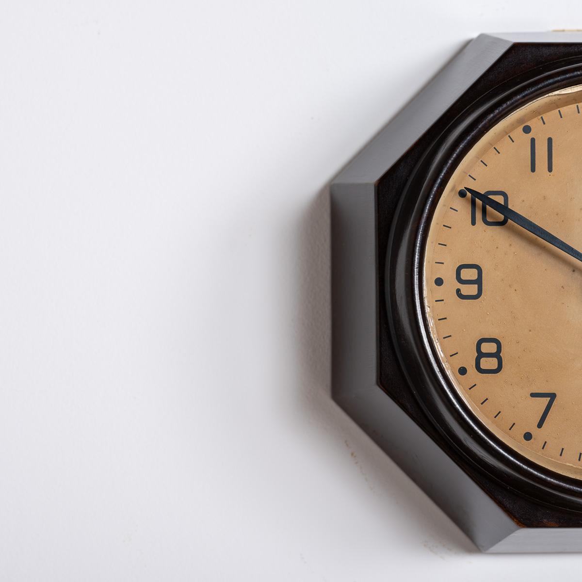 Small Art Deco Octagonal Bakelite Wall Clock by Gents of Leicester For Sale 3