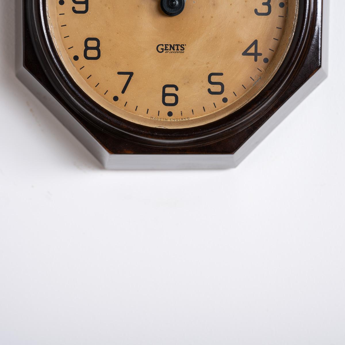 Small Art Deco Octagonal Bakelite Wall Clock by Gents of Leicester For Sale 4