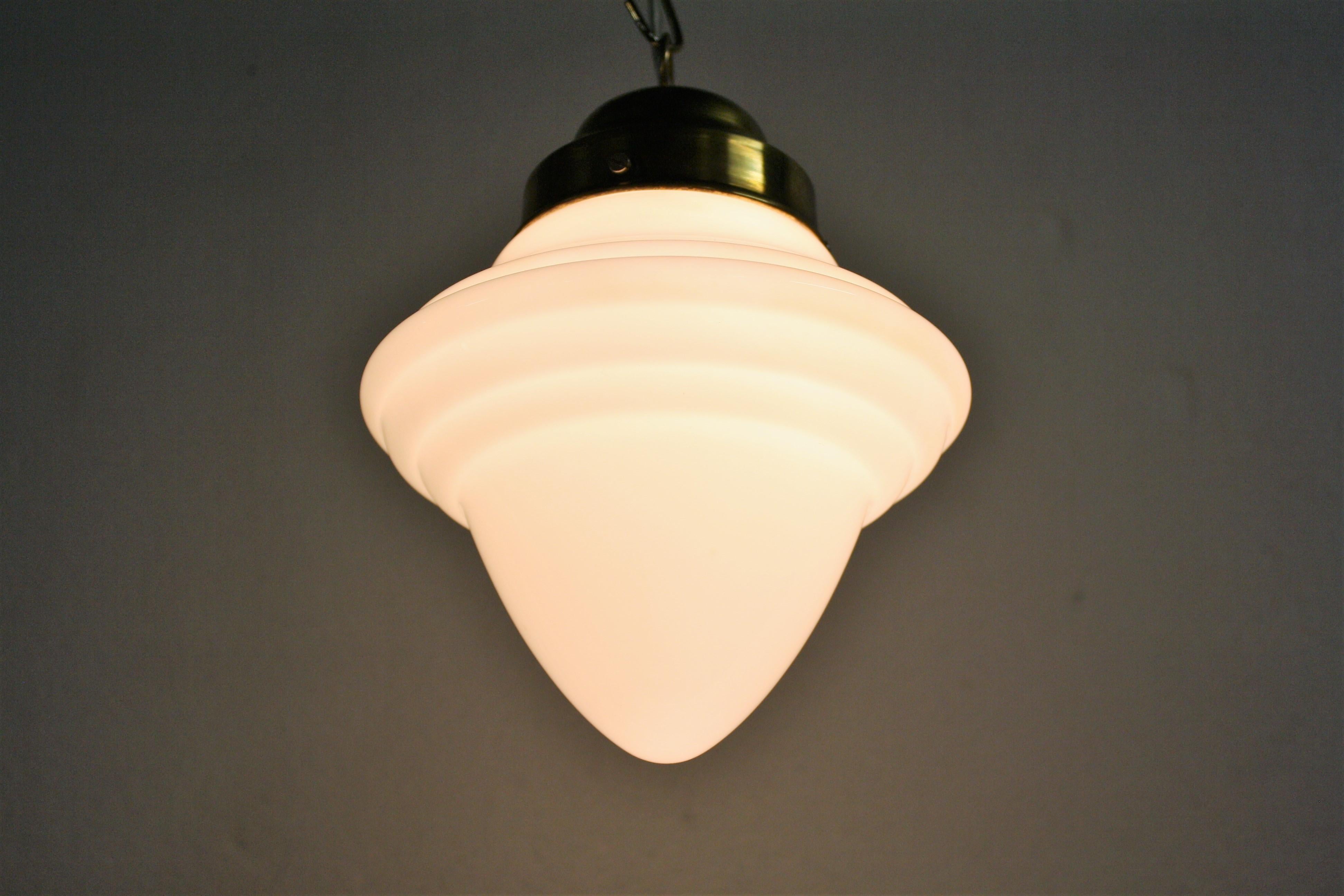 Small Art Deco Opaline Pendant Light, 1930s, France In Good Condition In HEVERLEE, BE