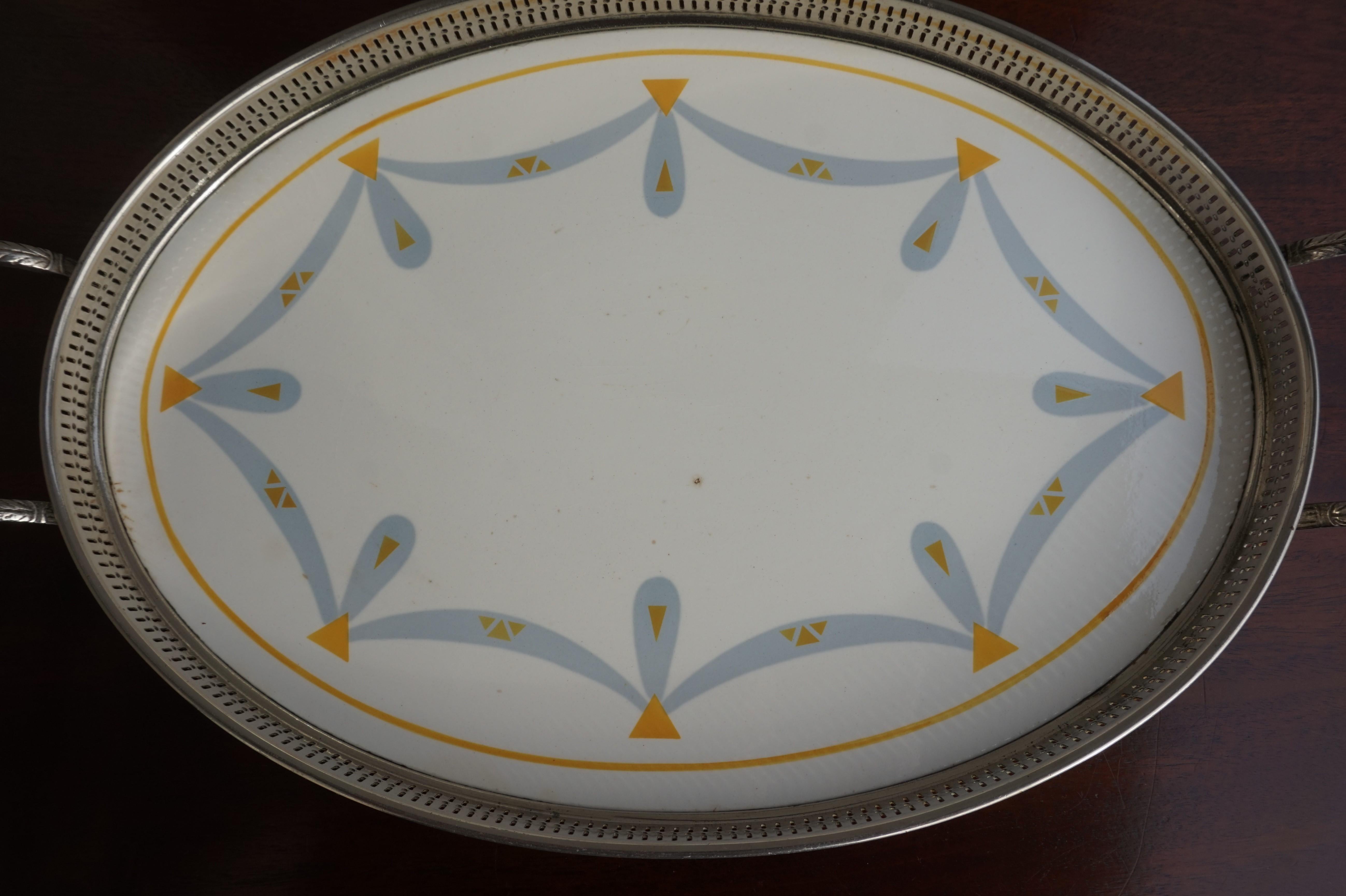 Small Art Deco Oval Porcelain Tile Serving Tray with Stylish Yellow & Gray Motif For Sale 4