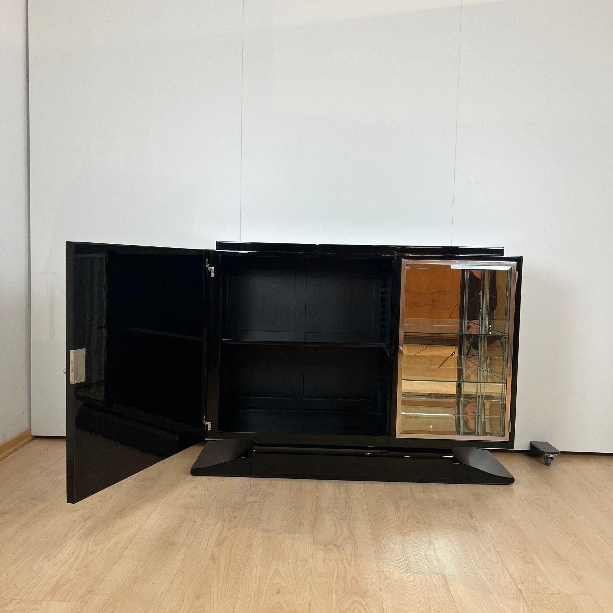 Small Art Deco Sideboard with Vitrine, Black Lacquer, Chrome, France circa 1930 6
