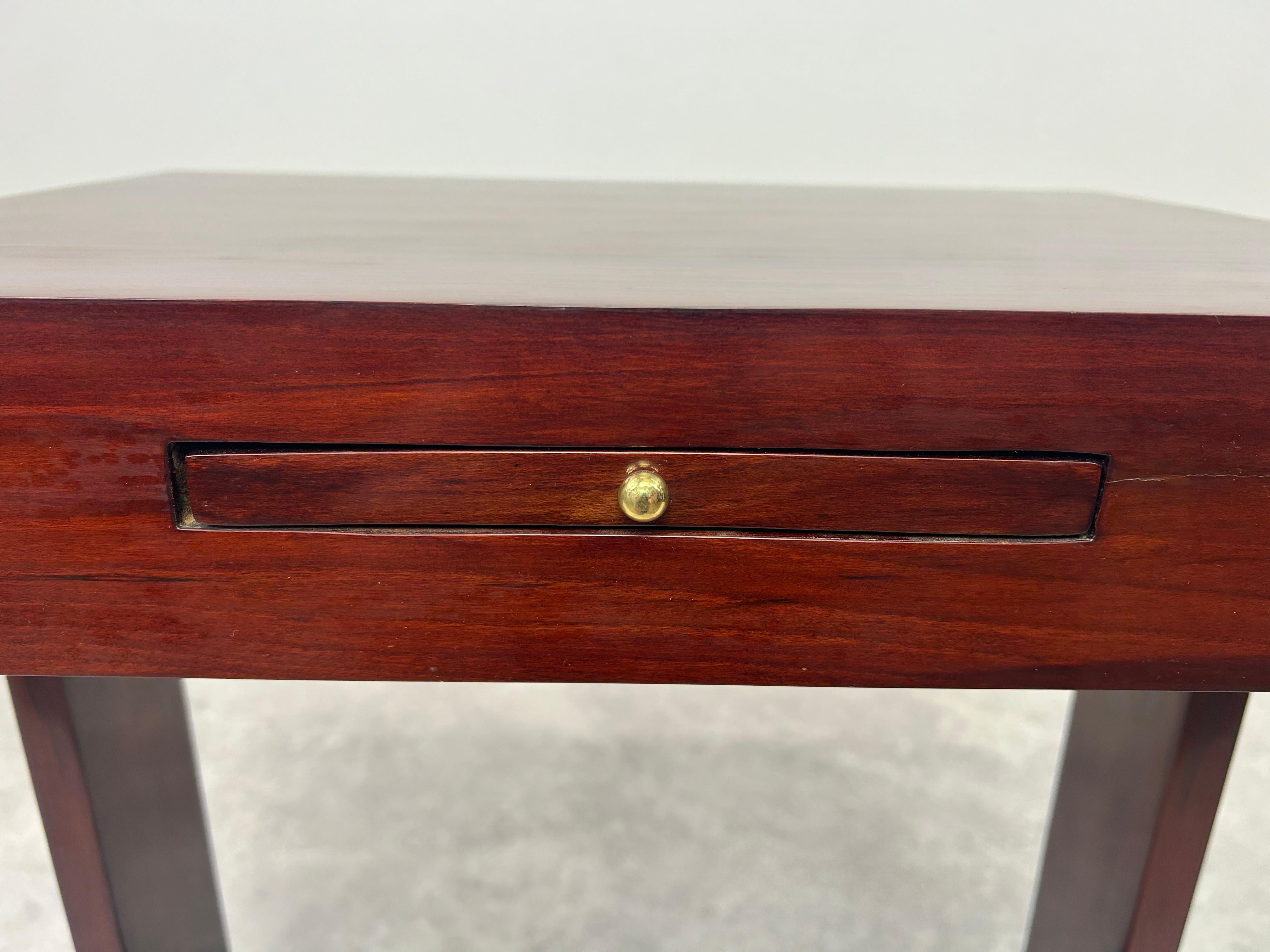 Autrichien Petite table à fumer art déco en vente