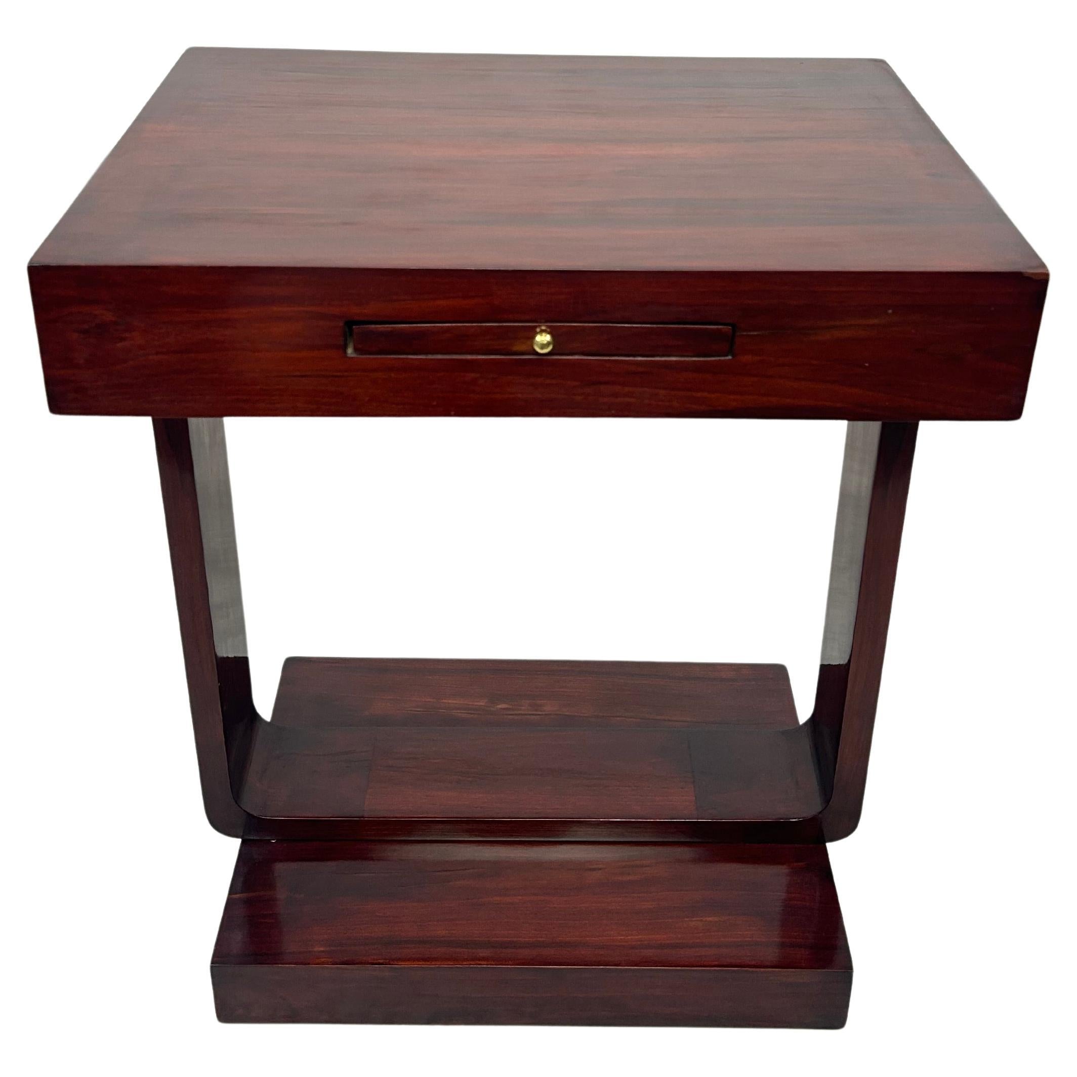 Kleiner Art-Deco-Rauchtisch