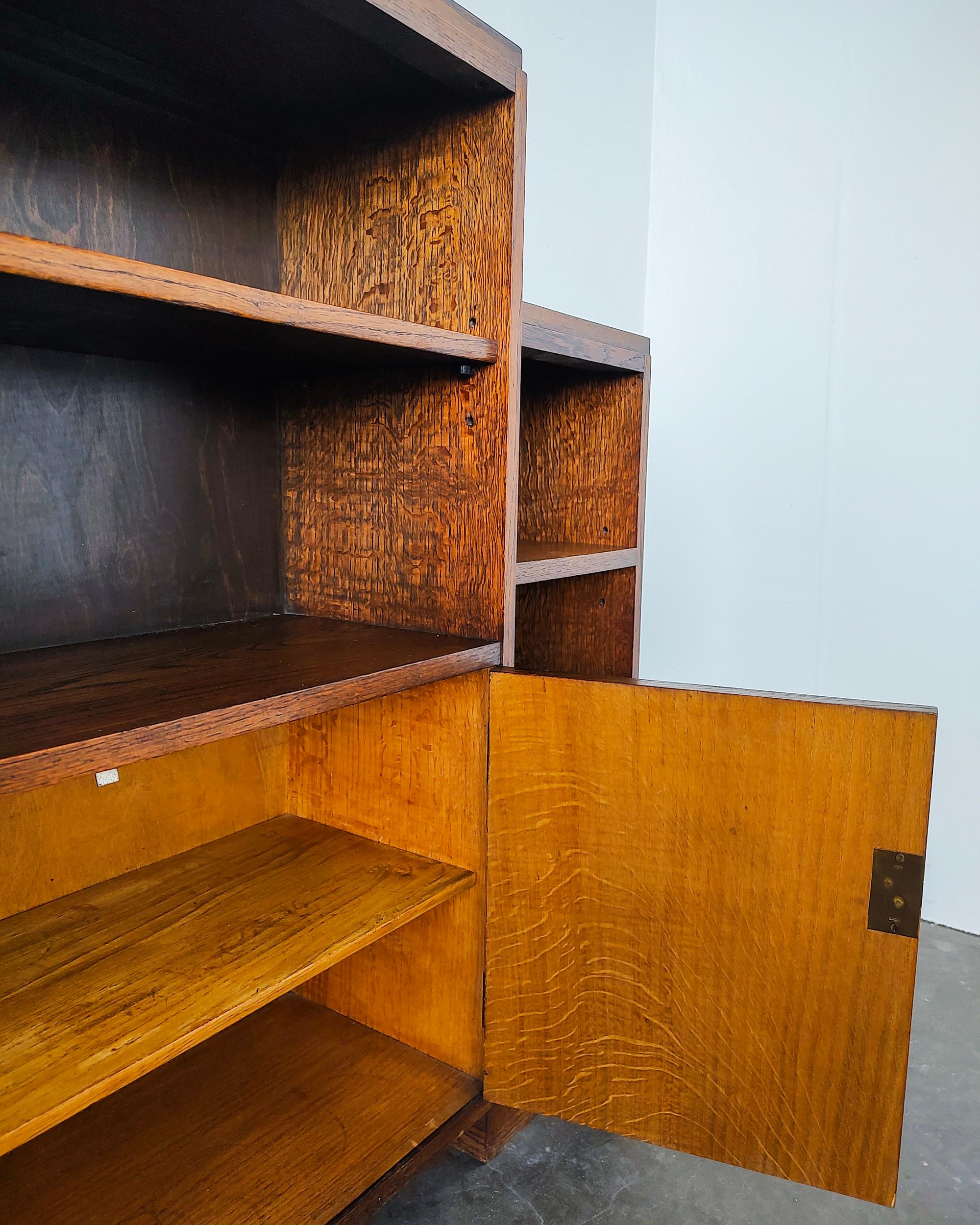 Small Art Deco Tiger Oak Wood Bookshelf Cabinet 1920s 8