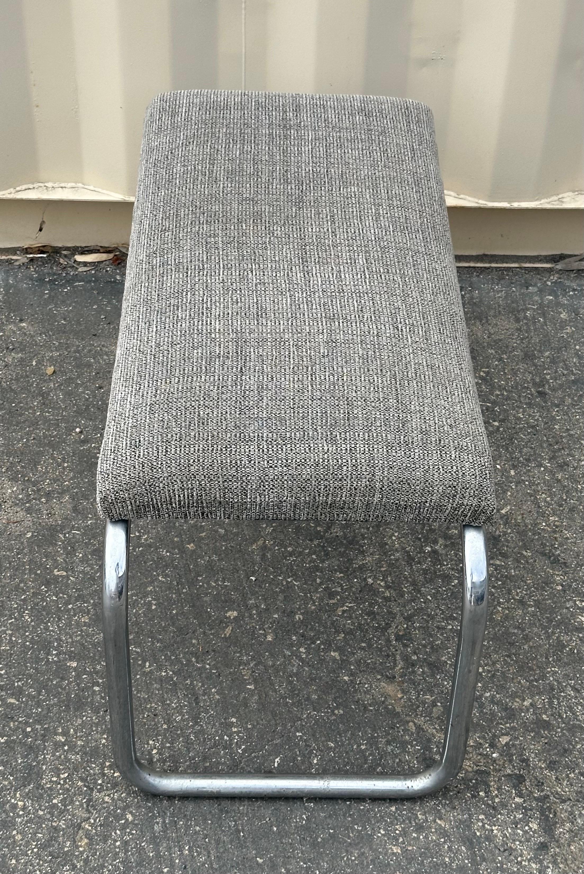 Petite banquette art déco en chrome tubulaire par Wolfgang Hoffman pour Howell Co. en vente 6