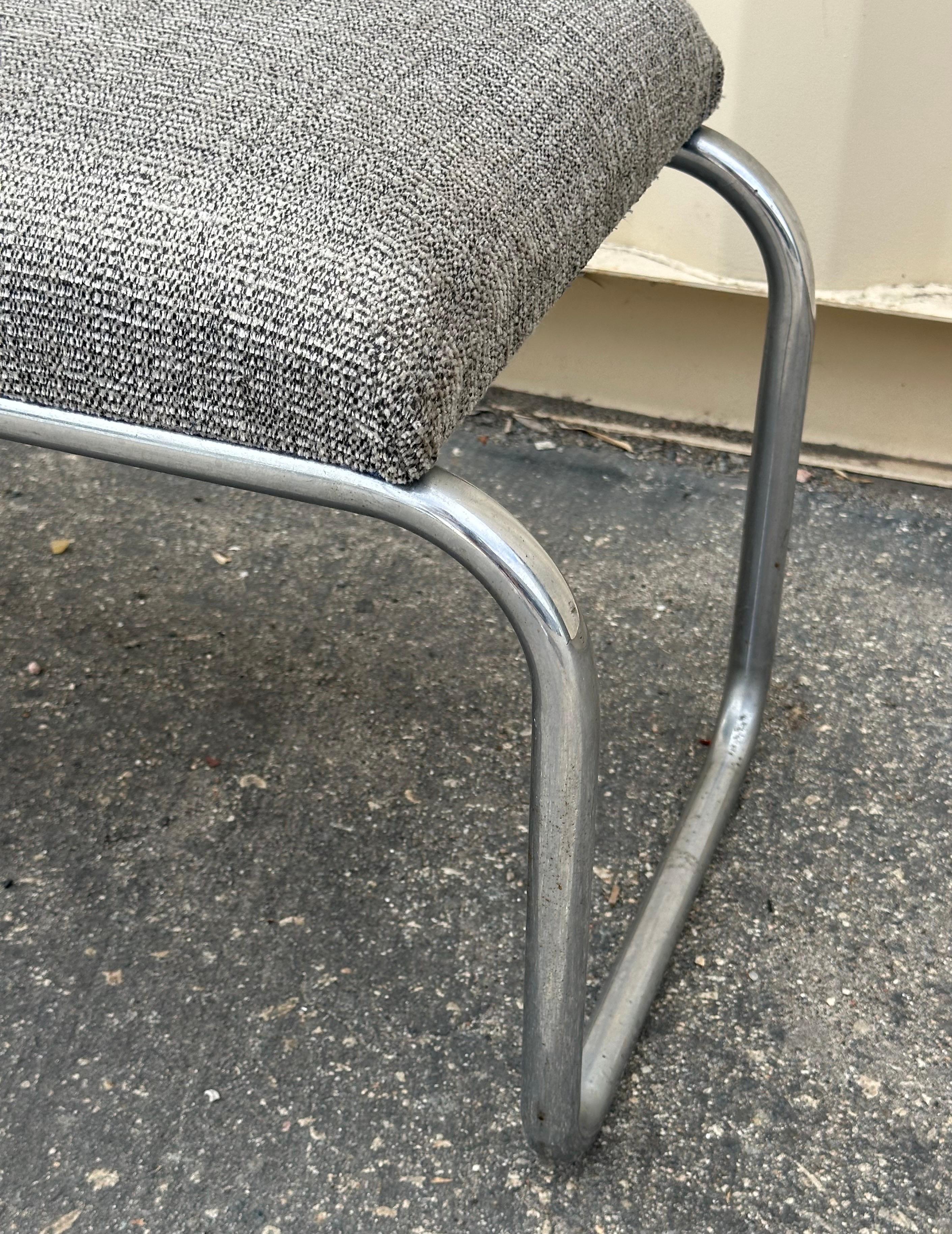 Petite banquette art déco en chrome tubulaire par Wolfgang Hoffman pour Howell Co. en vente 9