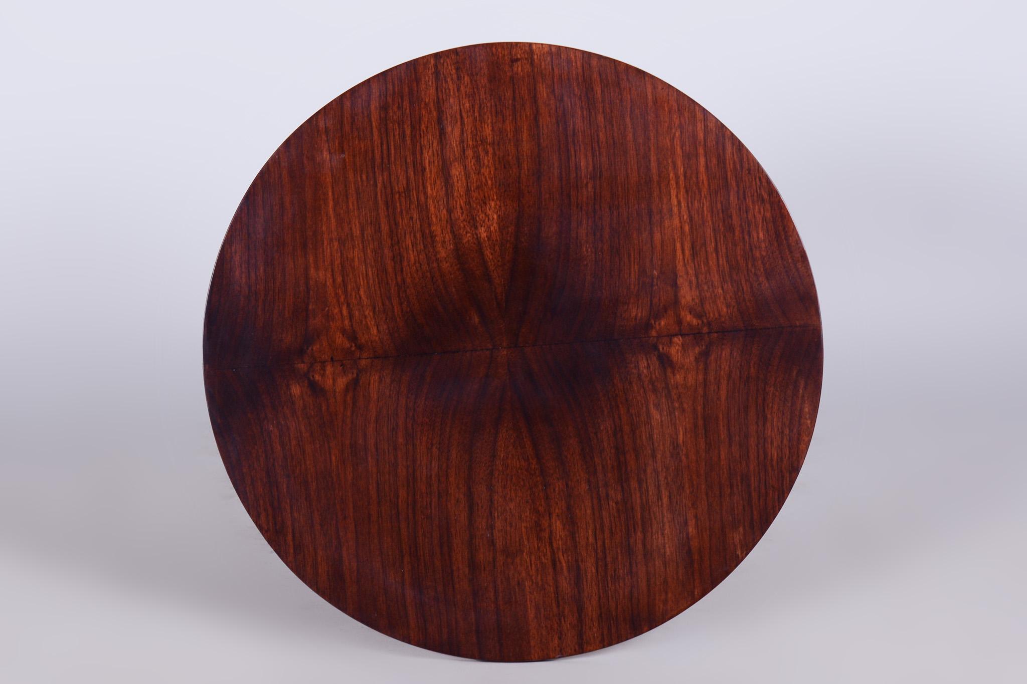 Petite table ronde art déco en noyer chromé, Jindrich Halabala, années 1930, Tchéquie 1