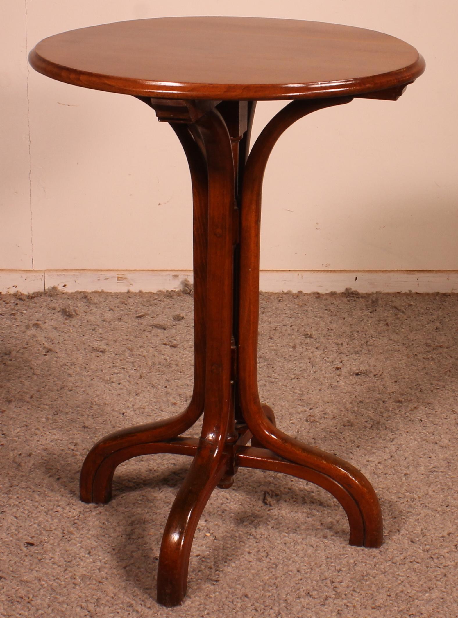 Small Art Nouveau Pedestal Table, Early 20th Century 4
