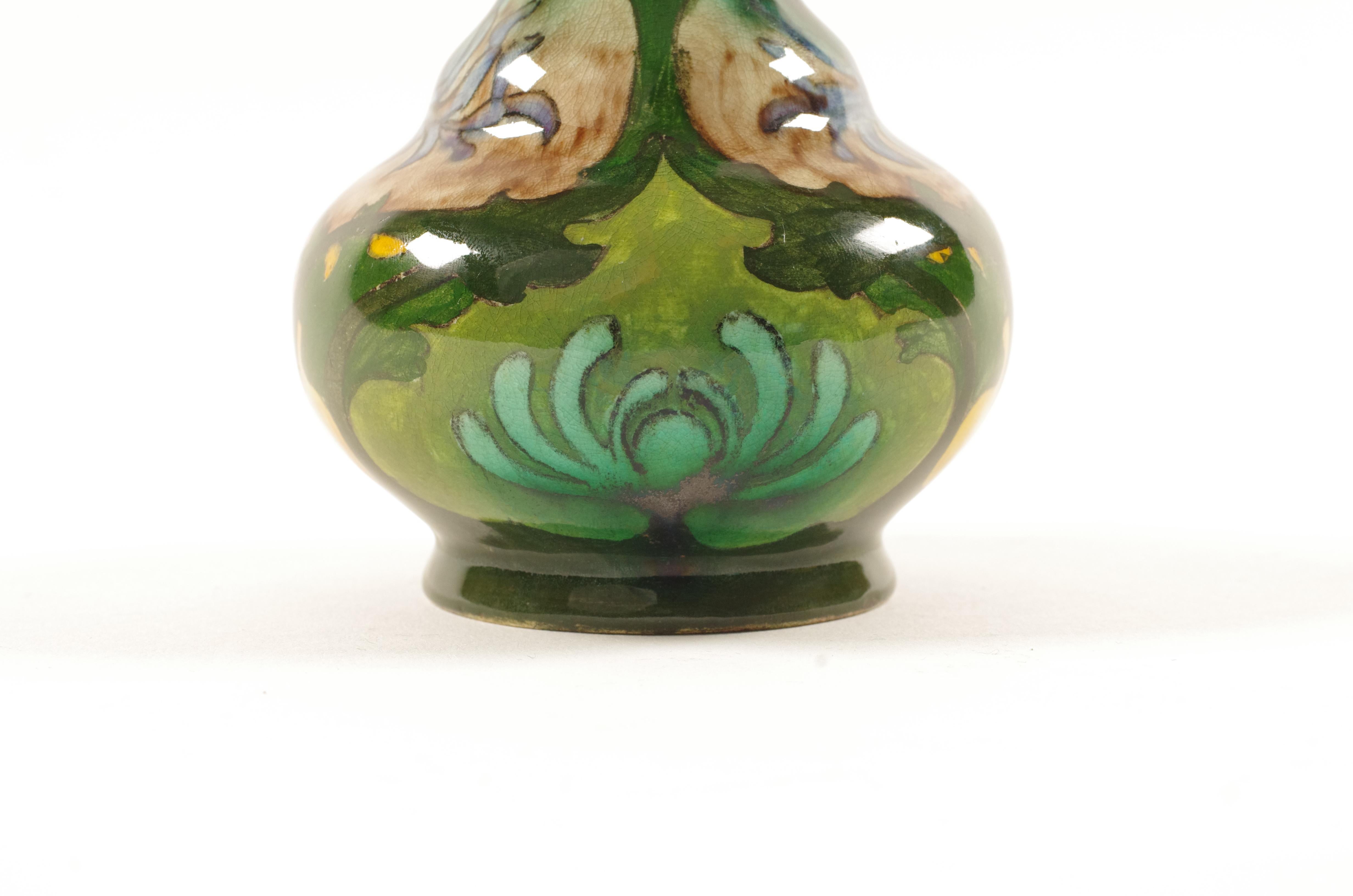 Petit vase Art Nouveau, N.S.A. Brantjes & Co, Purmerend, Model 1100, Decor A en vente 2