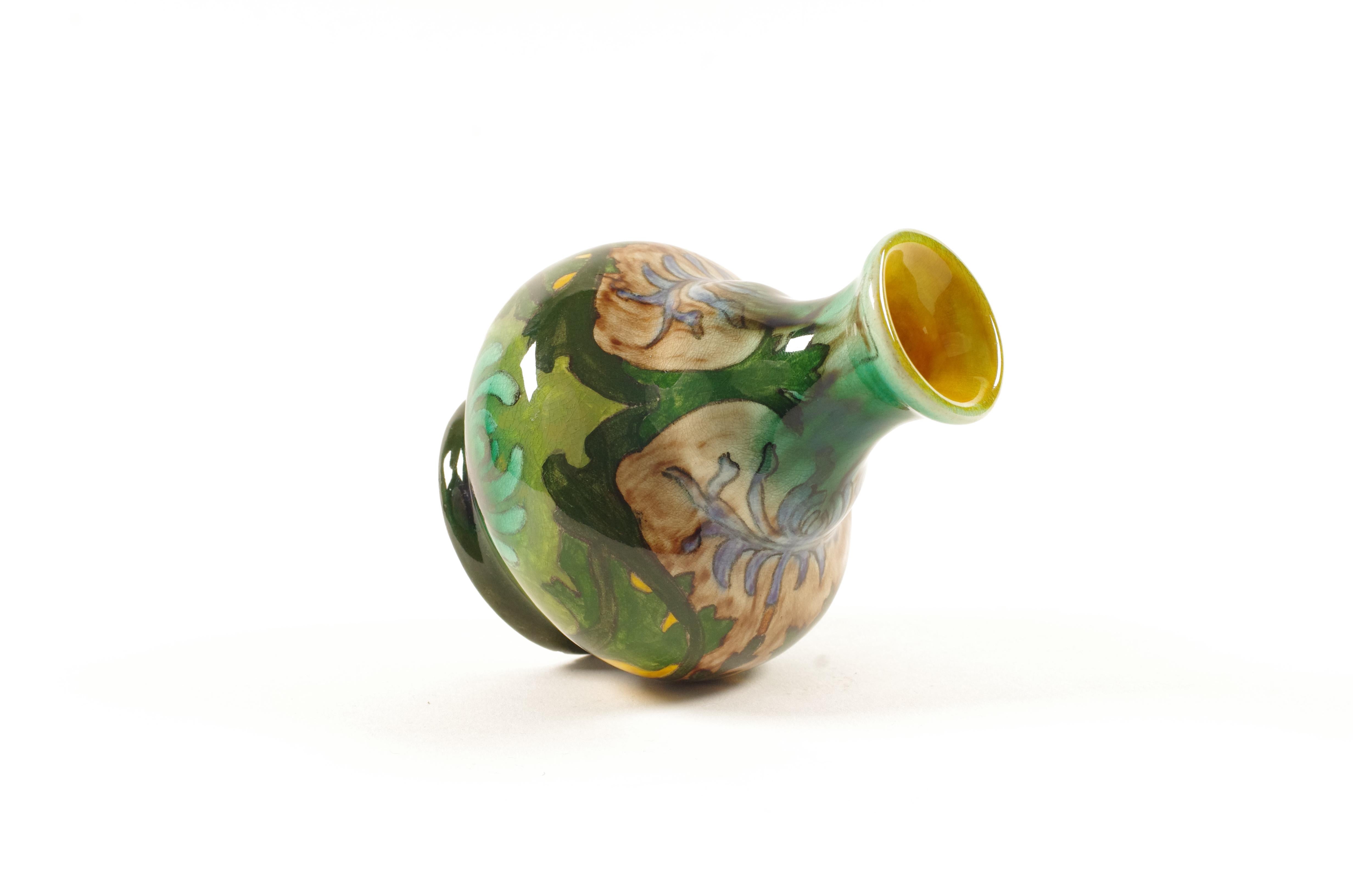 Petit vase Art Nouveau, N.S.A. Brantjes & Co, Purmerend, Model 1100, Decor A en vente 3